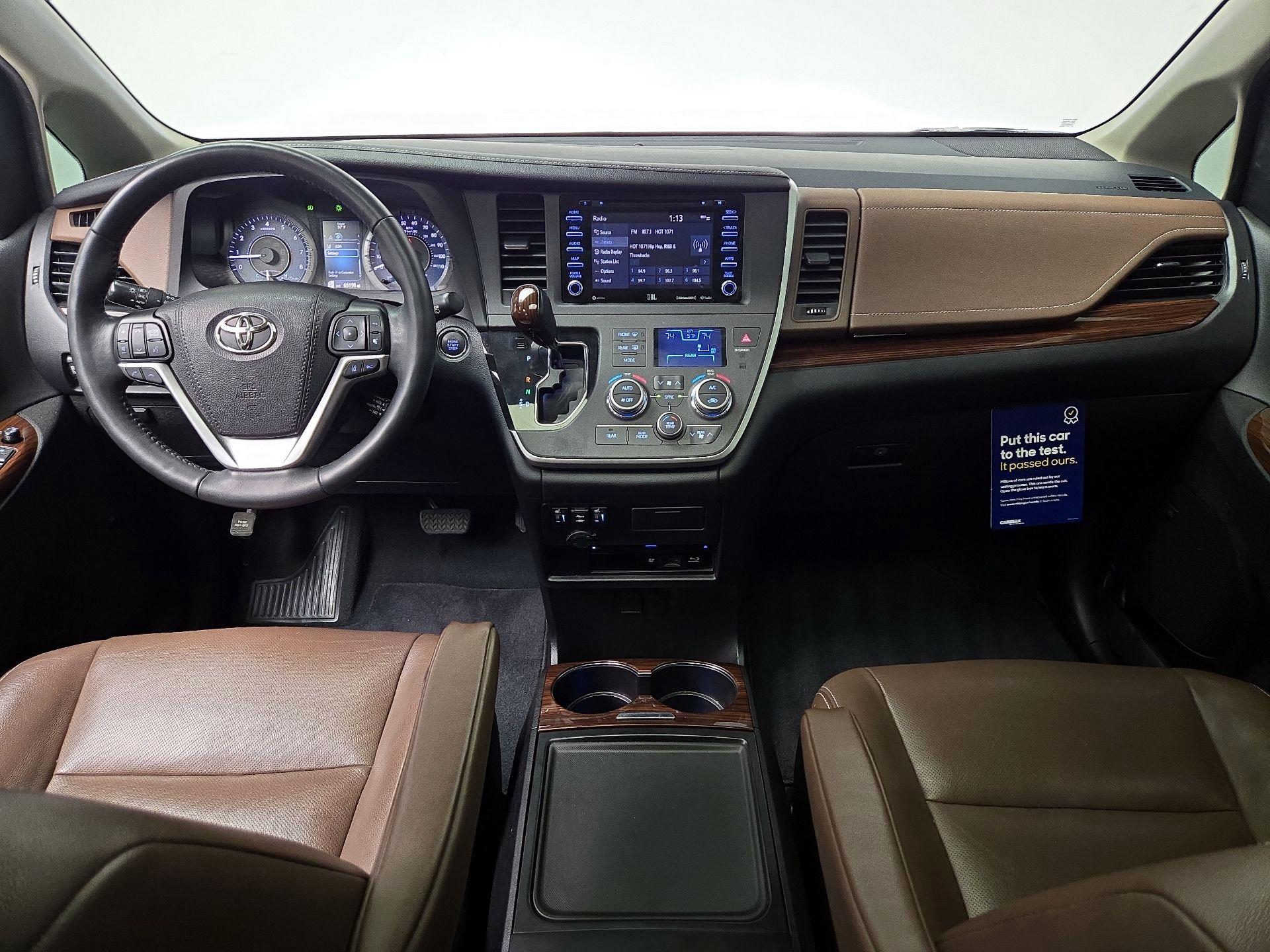 Thumbnail: 2020 Toyota Sienna - 9