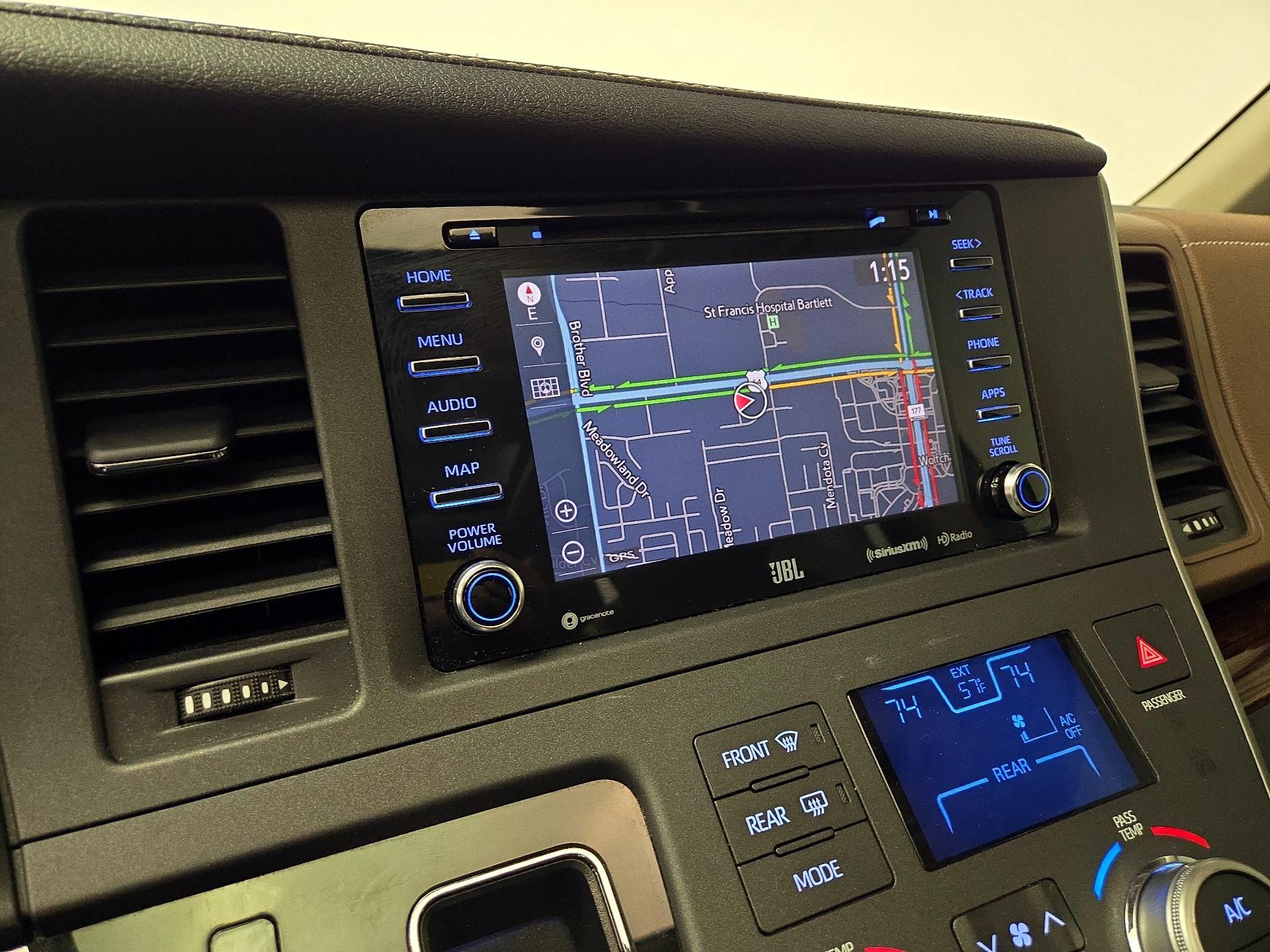 Thumbnail: 2020 Toyota Sienna - 14