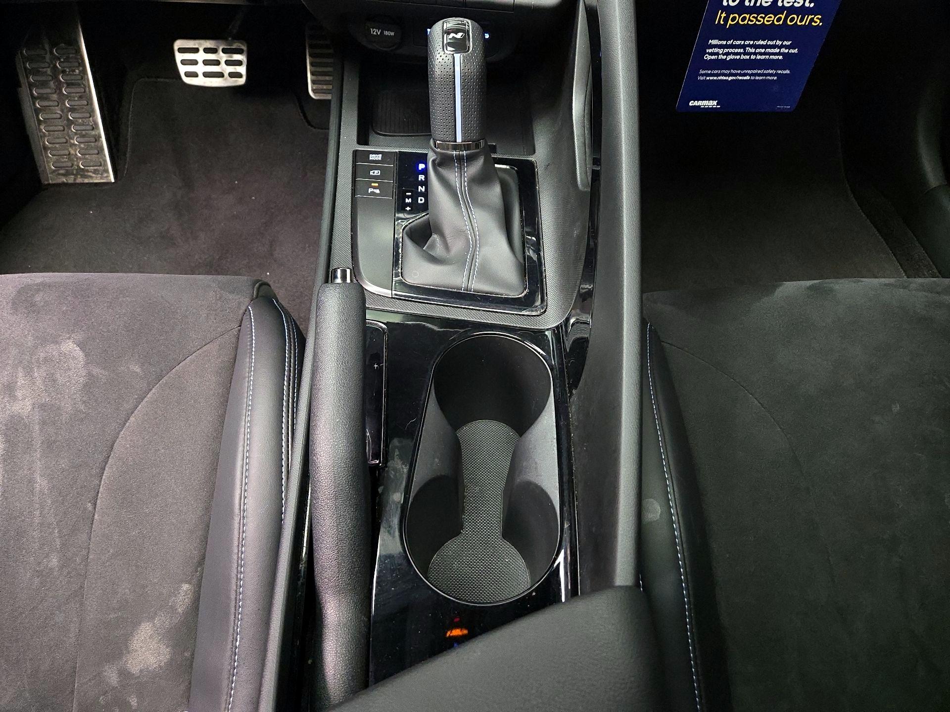 Thumbnail: 2025 Hyundai Elantra - 18