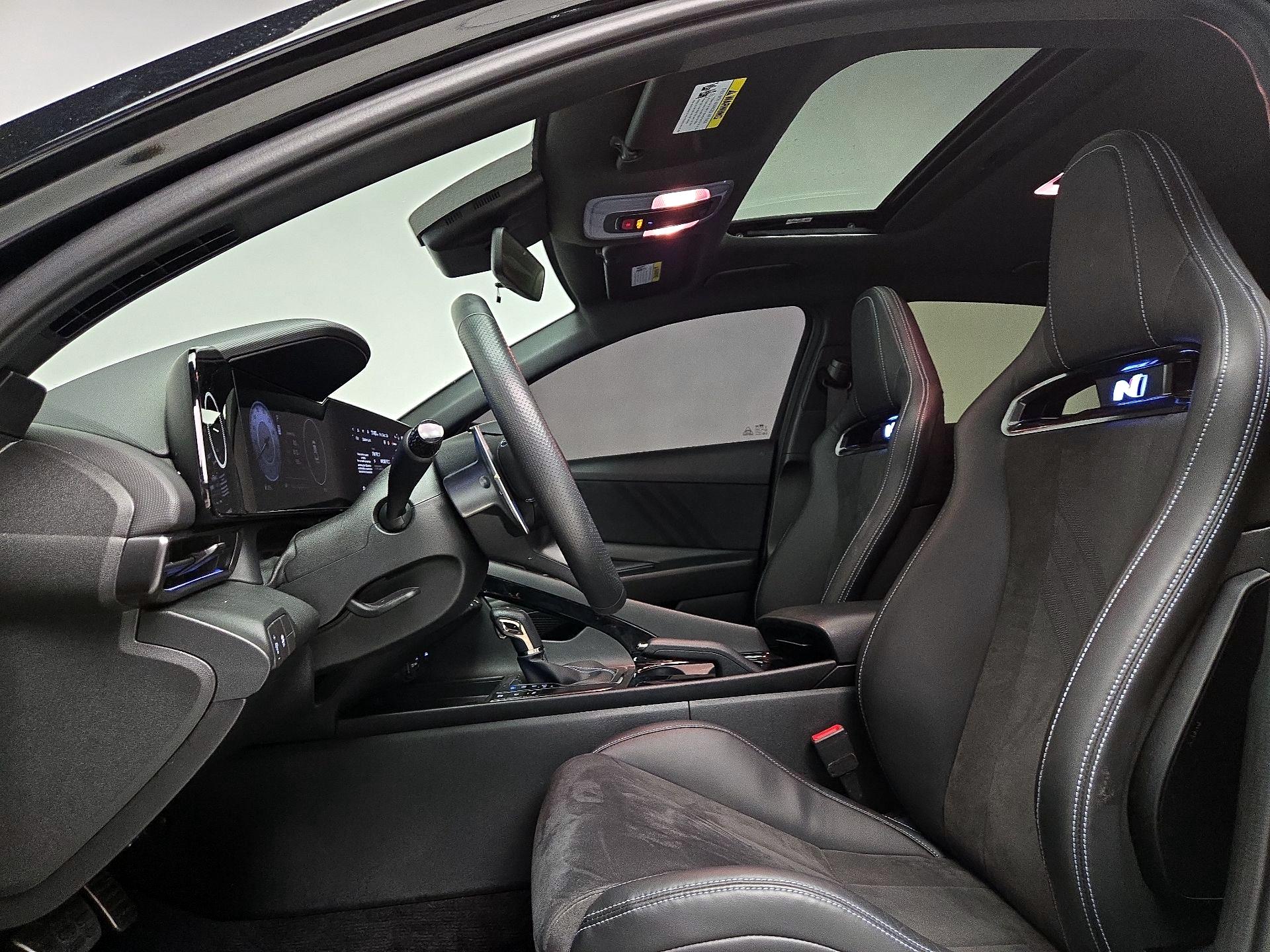 Thumbnail: 2025 Hyundai Elantra - 20