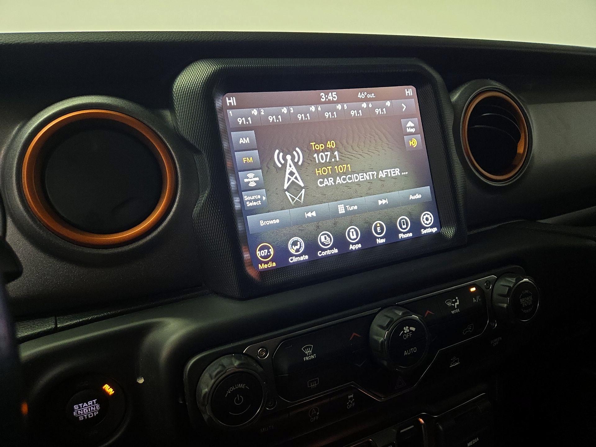 Thumbnail: 2023 Jeep Gladiator - 16