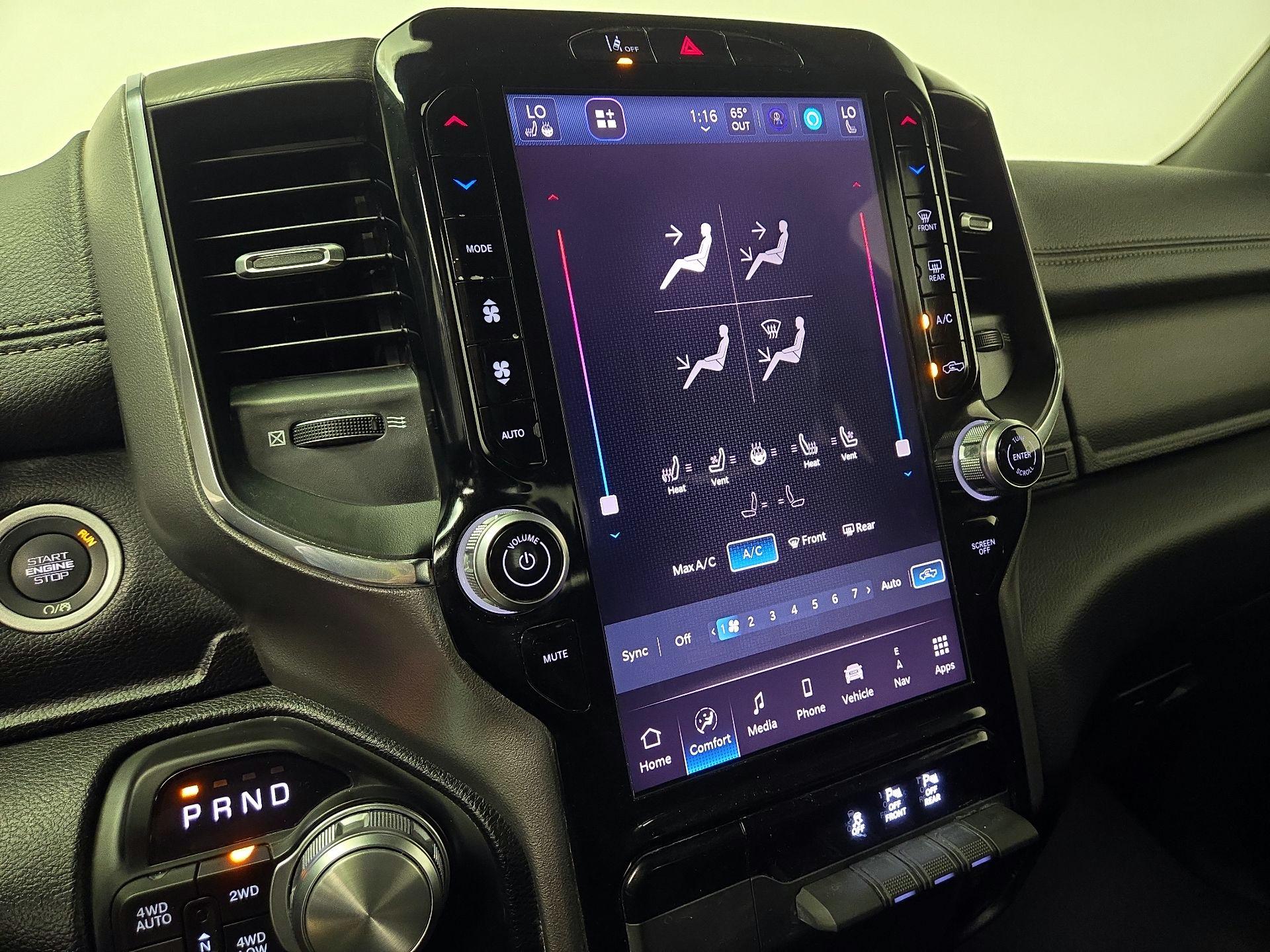 Thumbnail: 2025 RAM 1500 - 17