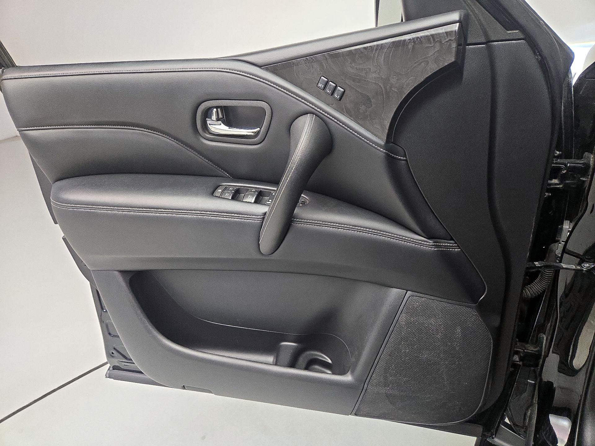 Thumbnail: 2021 INFINITI QX80 - 12