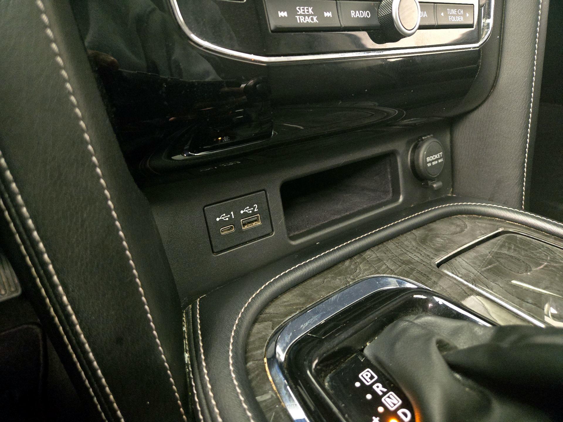 Thumbnail: 2021 INFINITI QX80 - 19