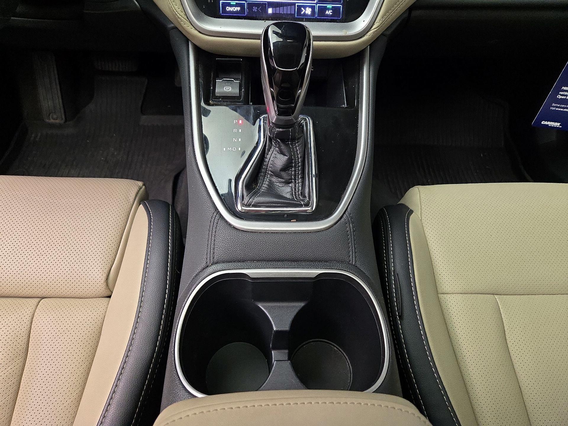 Thumbnail: 2022 Subaru Outback - 18