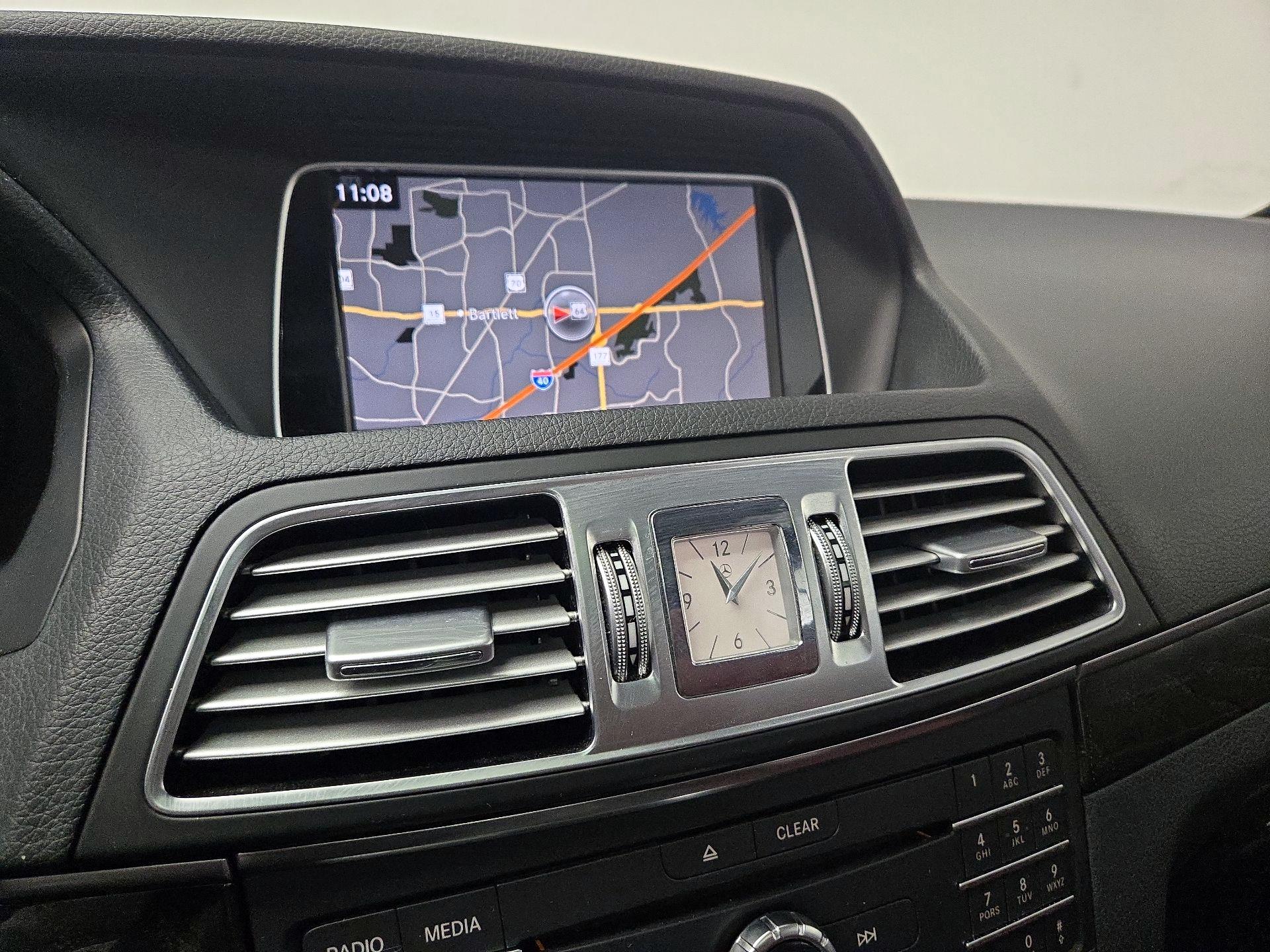 Thumbnail: 2016 Mercedes-Benz E-Class - 14