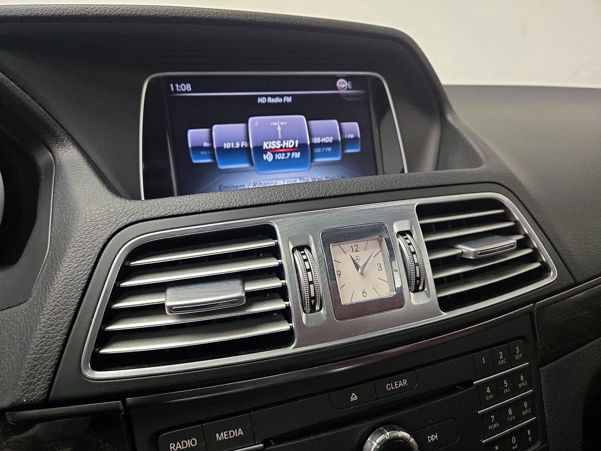 Thumbnail: 2016 Mercedes-Benz E-Class - 16