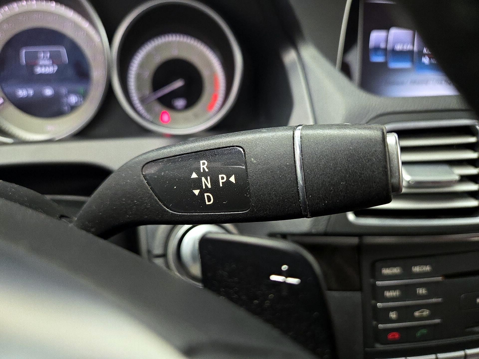 Thumbnail: 2016 Mercedes-Benz E-Class - 18