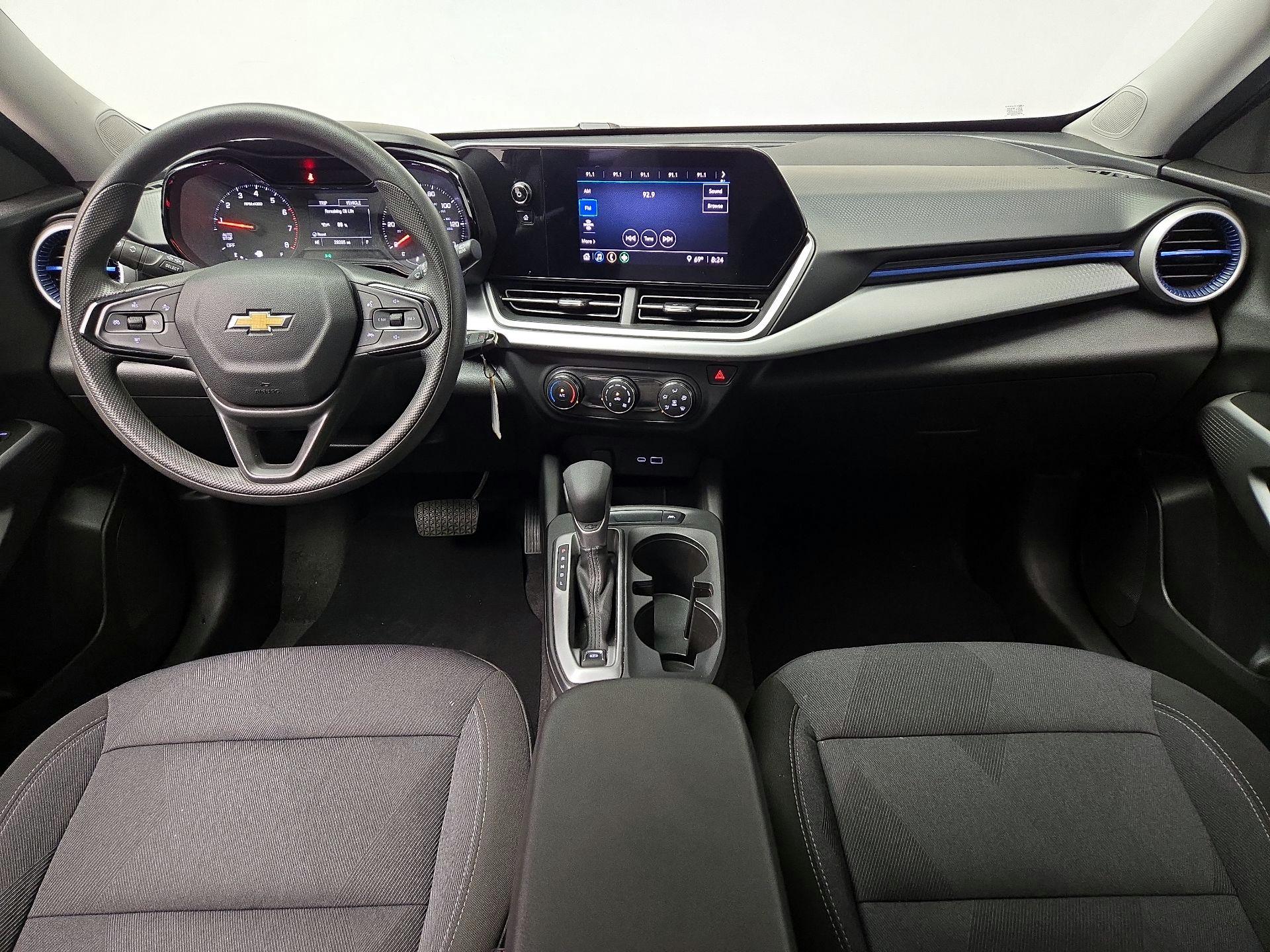 Thumbnail: 2025 Chevrolet Trax - 9