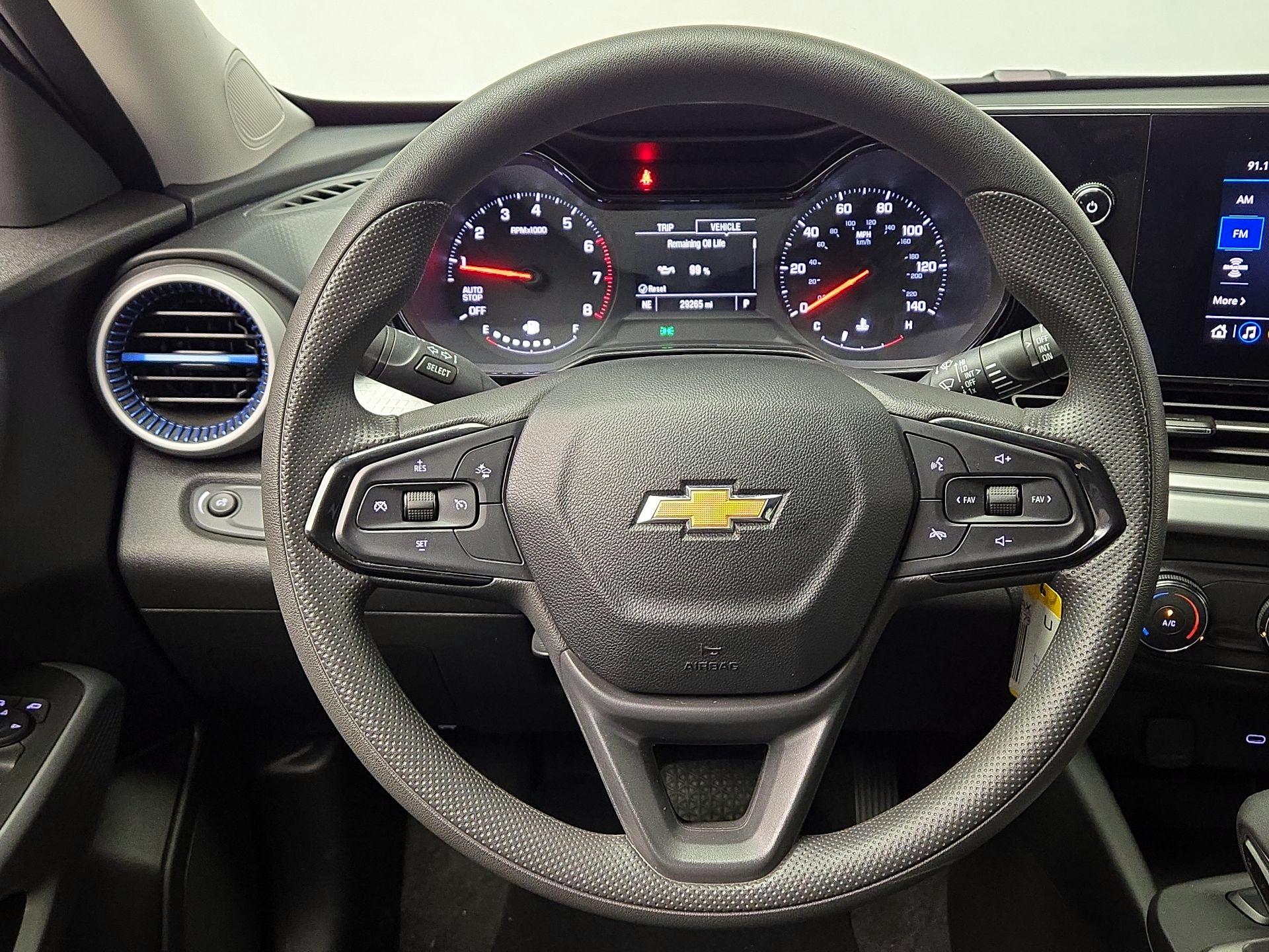 Thumbnail: 2025 Chevrolet Trax - 10