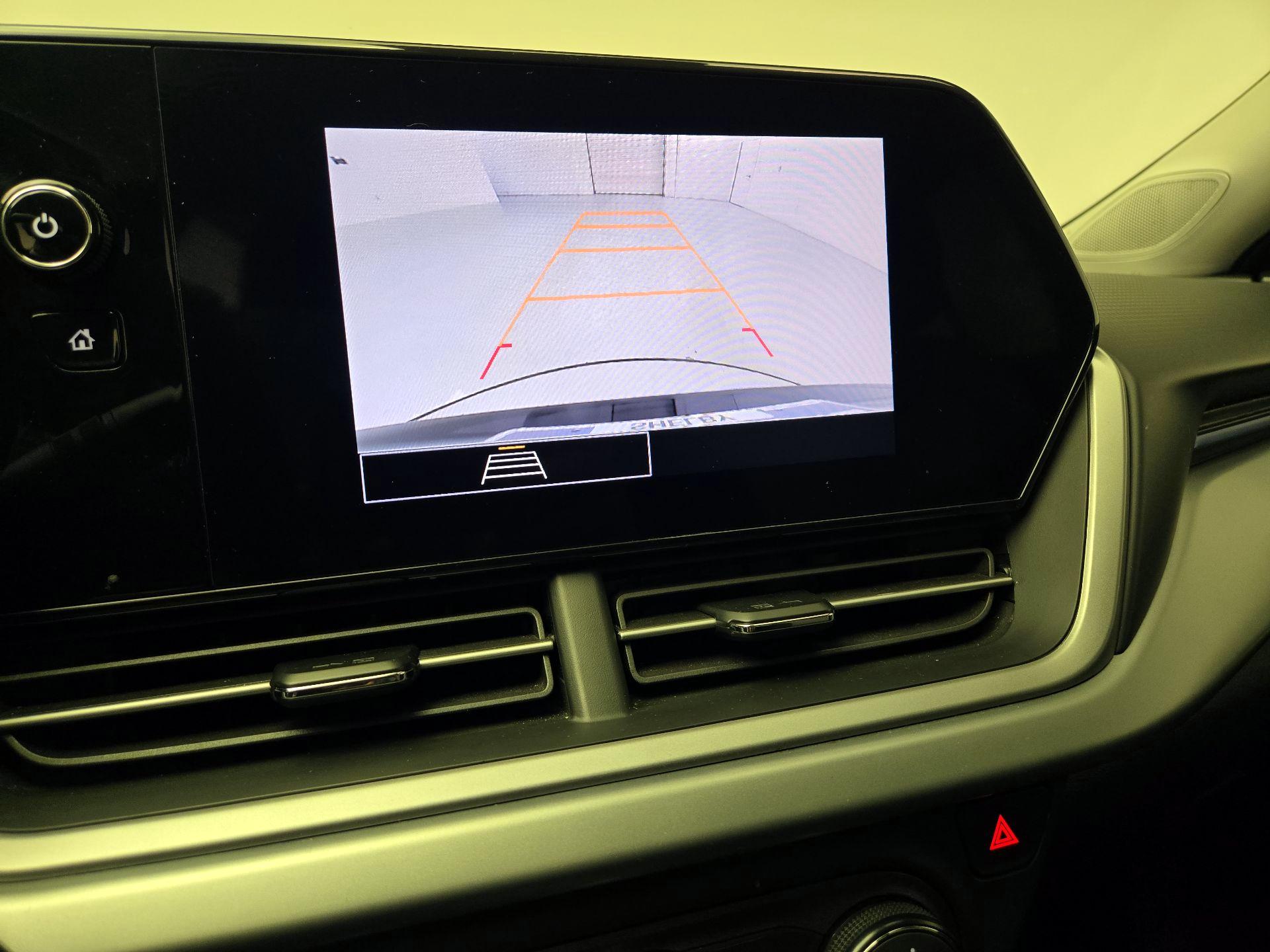 Thumbnail: 2025 Chevrolet Trax - 14