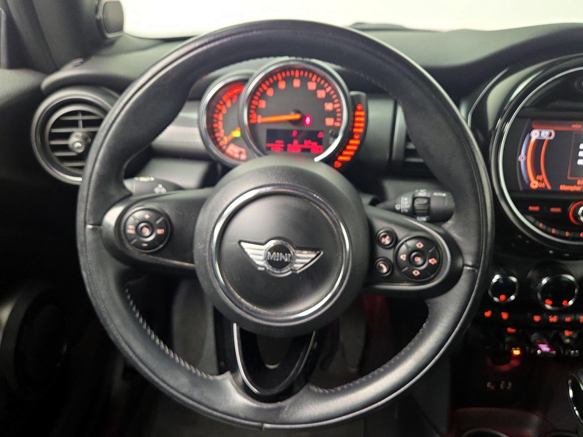 Thumbnail: 2016 MINI Cooper - 10