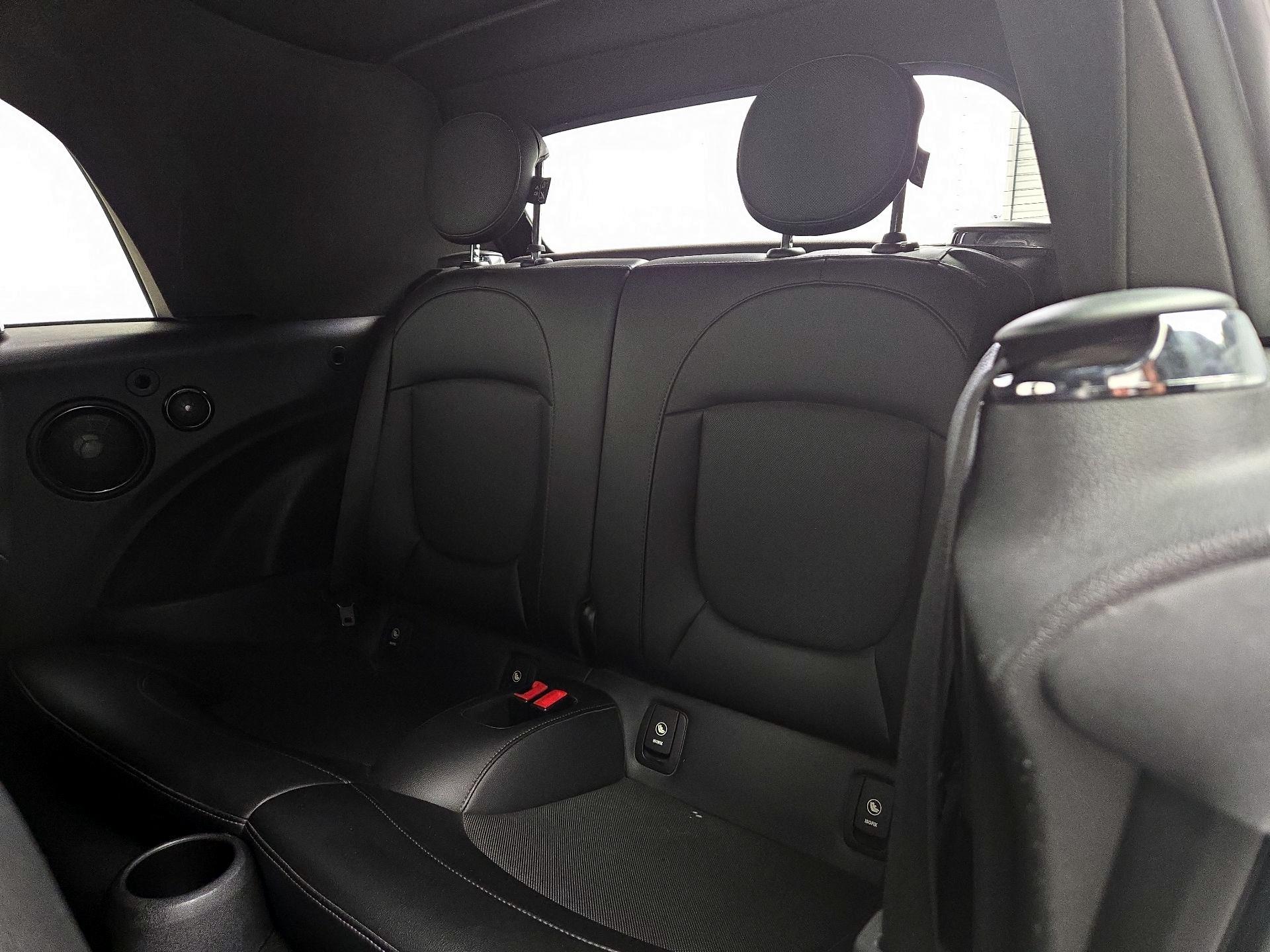 Thumbnail: 2016 MINI Cooper - 18