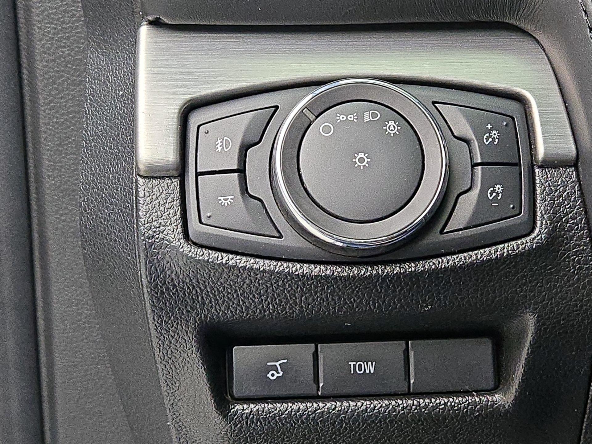 Thumbnail: 2018 Ford Explorer - 13