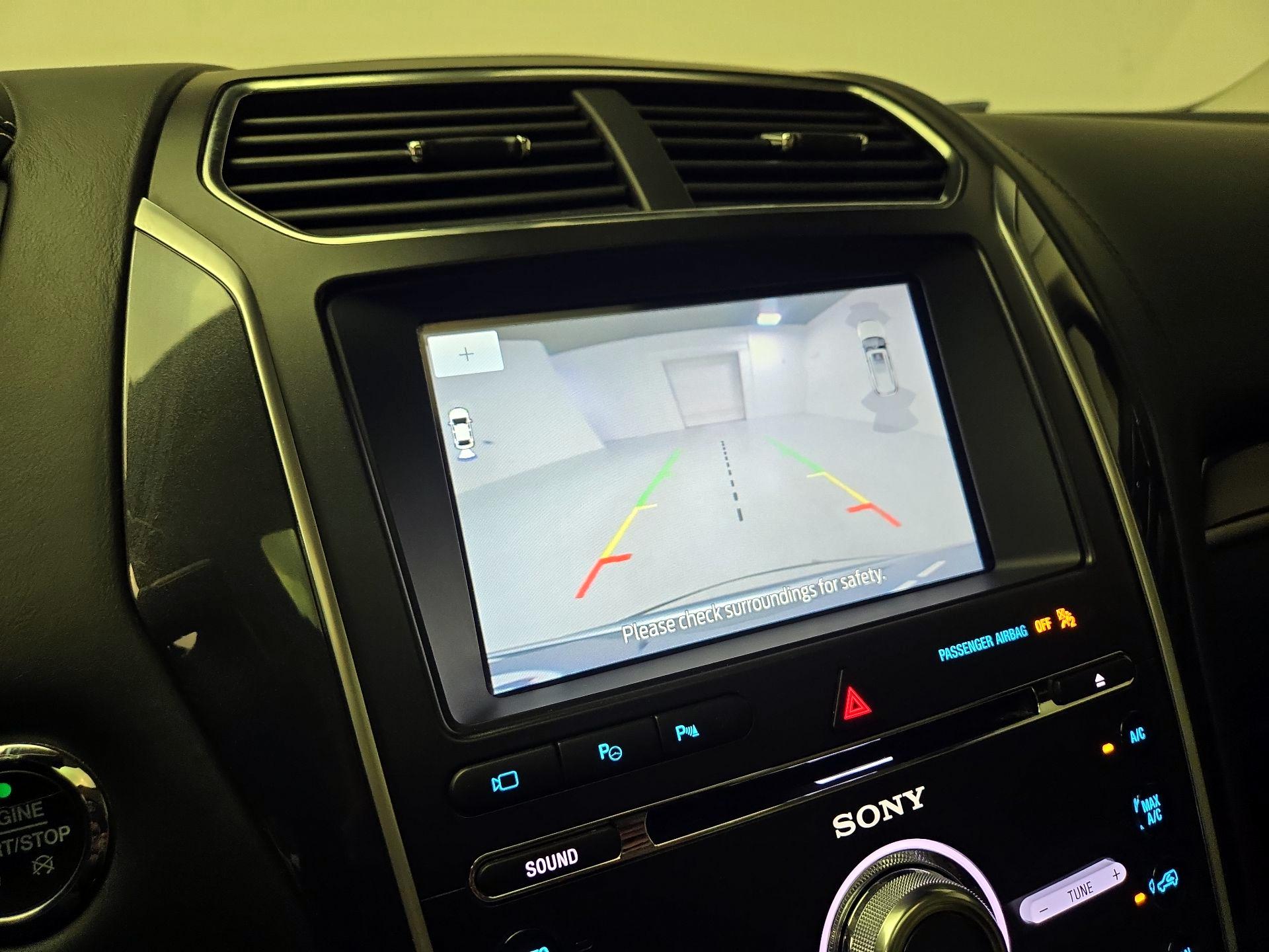 Thumbnail: 2018 Ford Explorer - 15