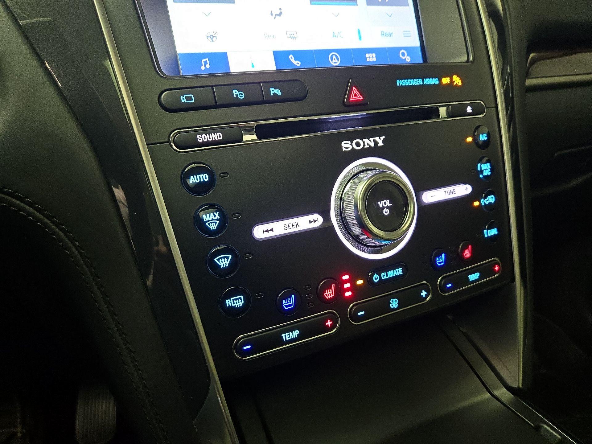 Thumbnail: 2018 Ford Explorer - 17