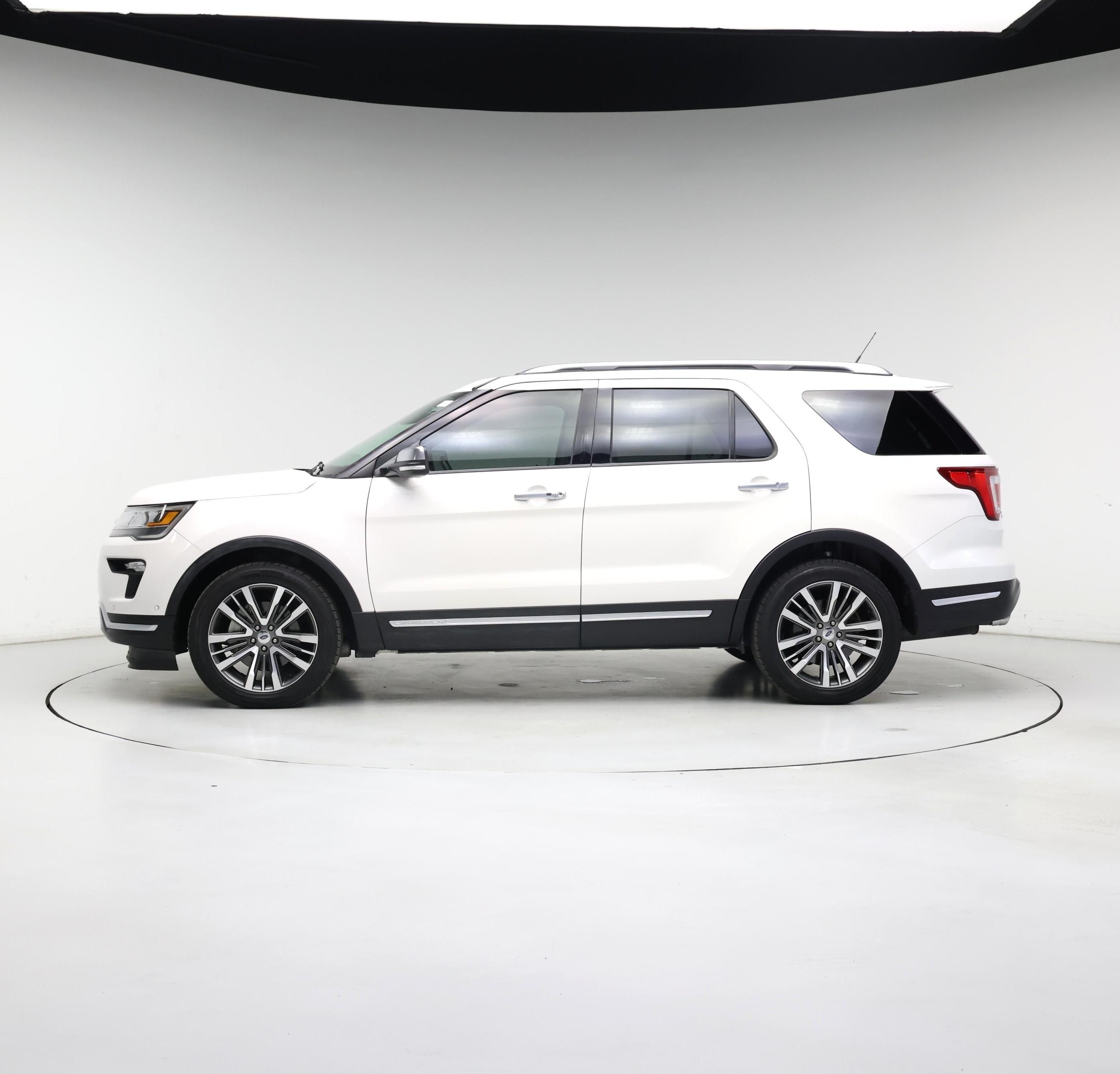 Thumbnail: 2018 Ford Explorer - 3