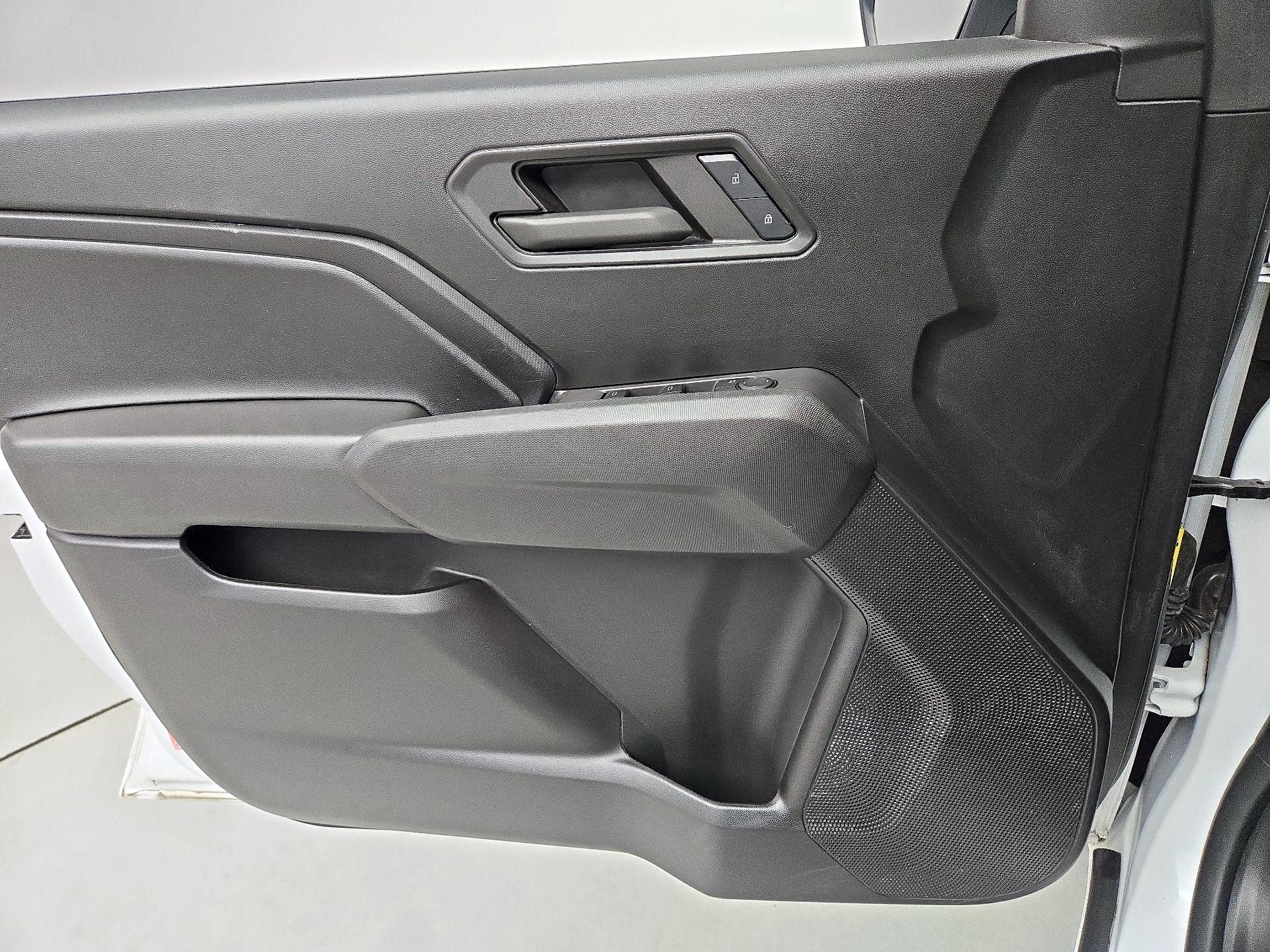 Thumbnail: 2023 Chevrolet Colorado - 12