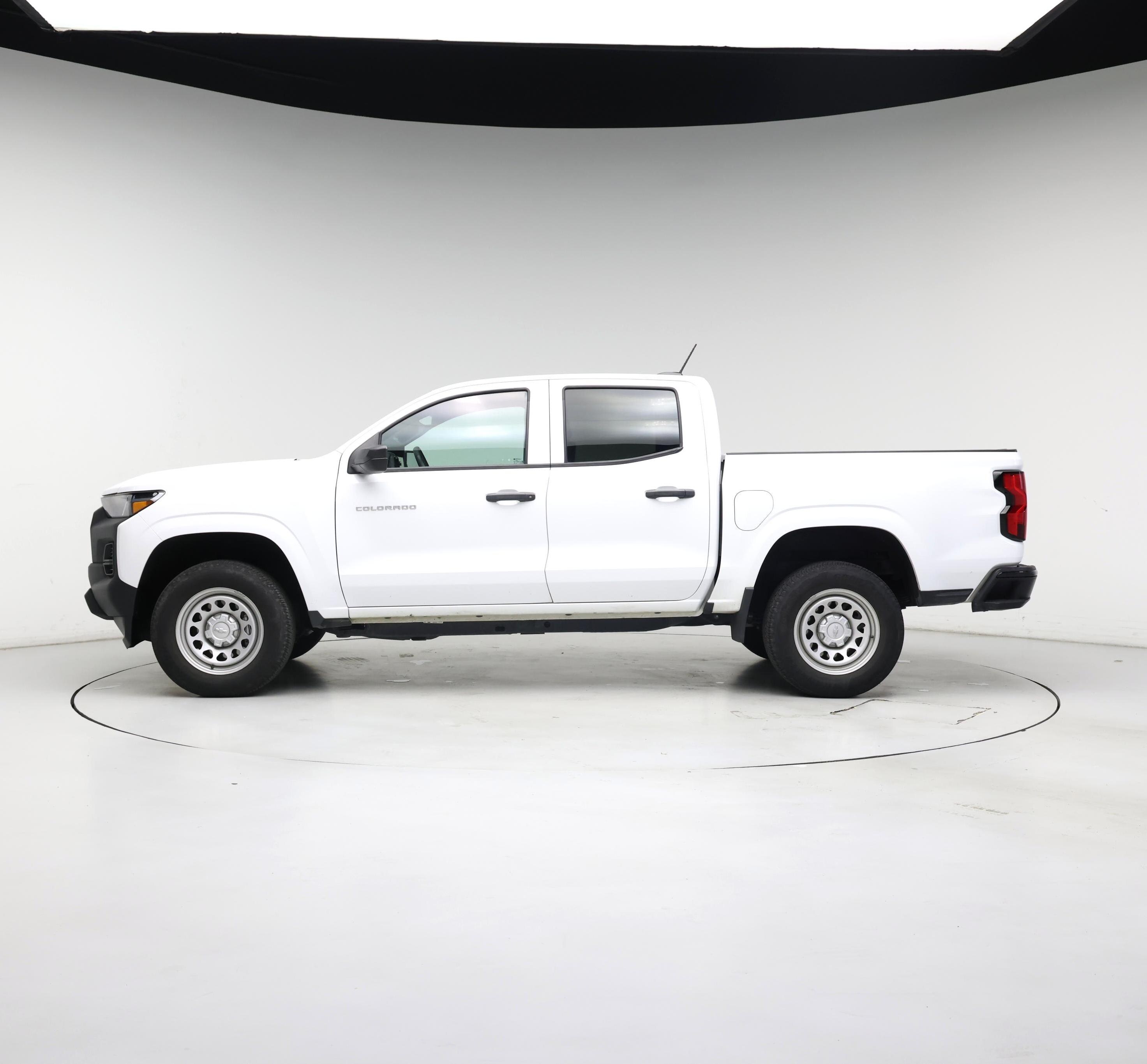 Thumbnail: 2023 Chevrolet Colorado - 3