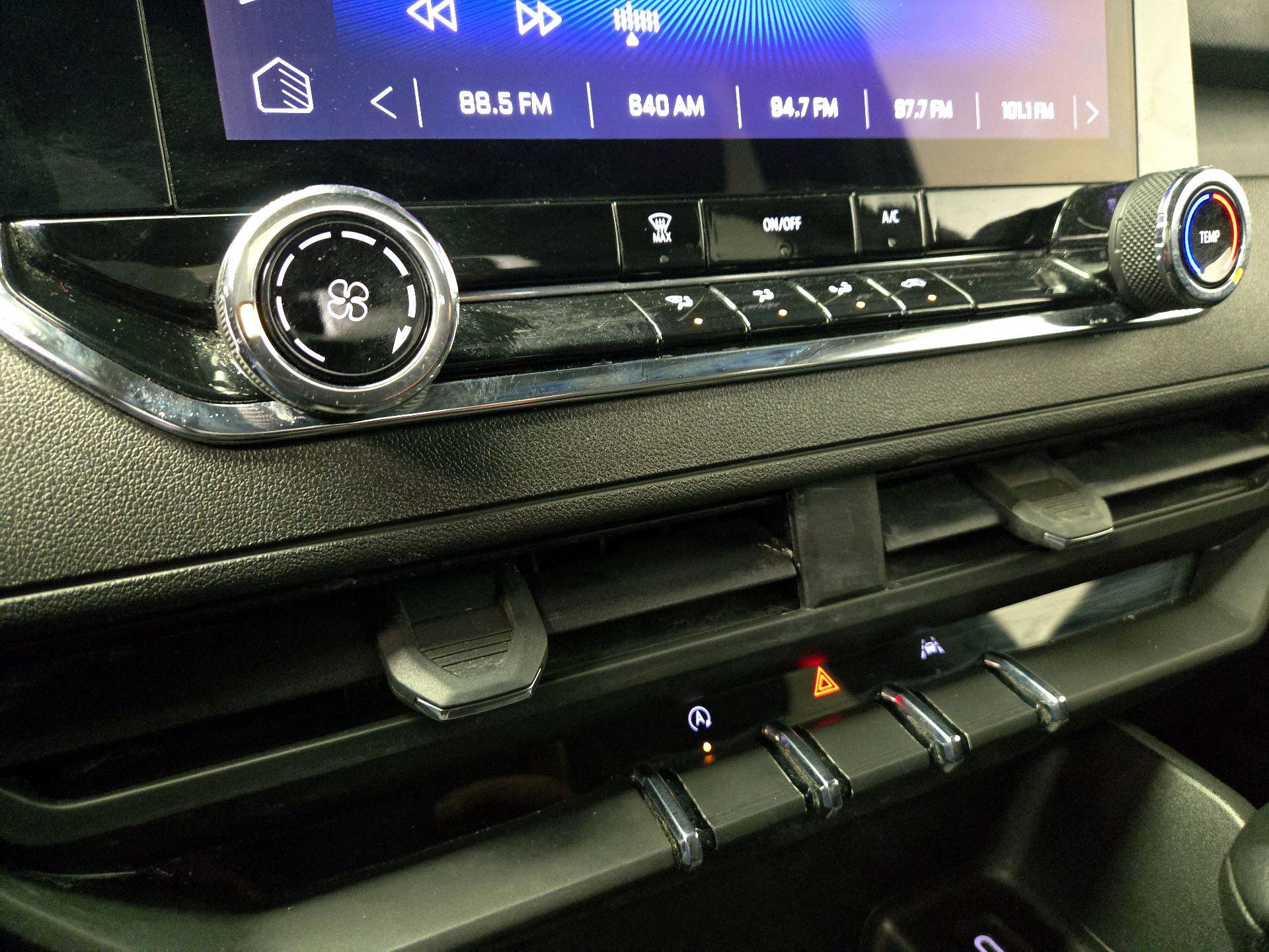 Thumbnail: 2023 Chevrolet Colorado - 16