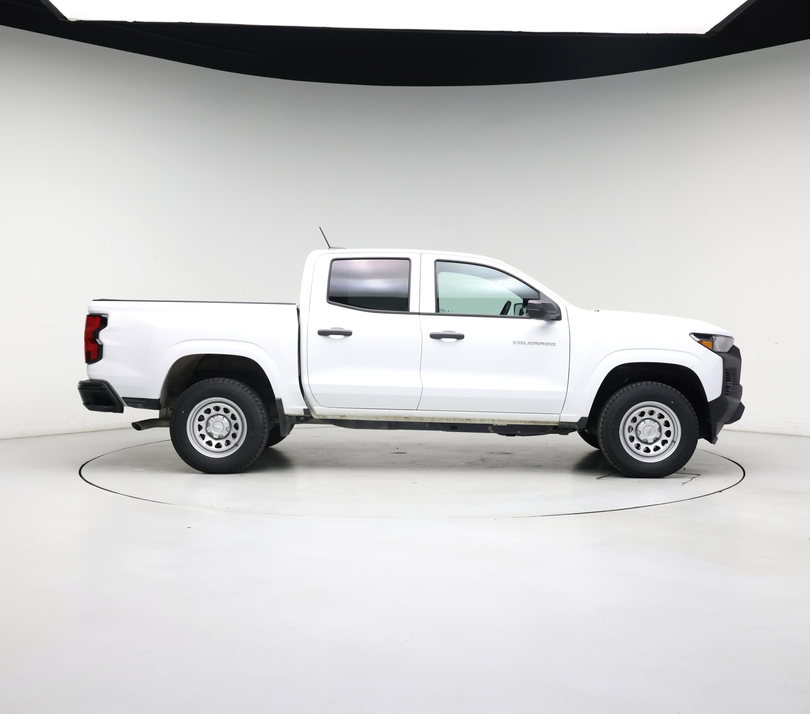 Thumbnail: 2023 Chevrolet Colorado - 7