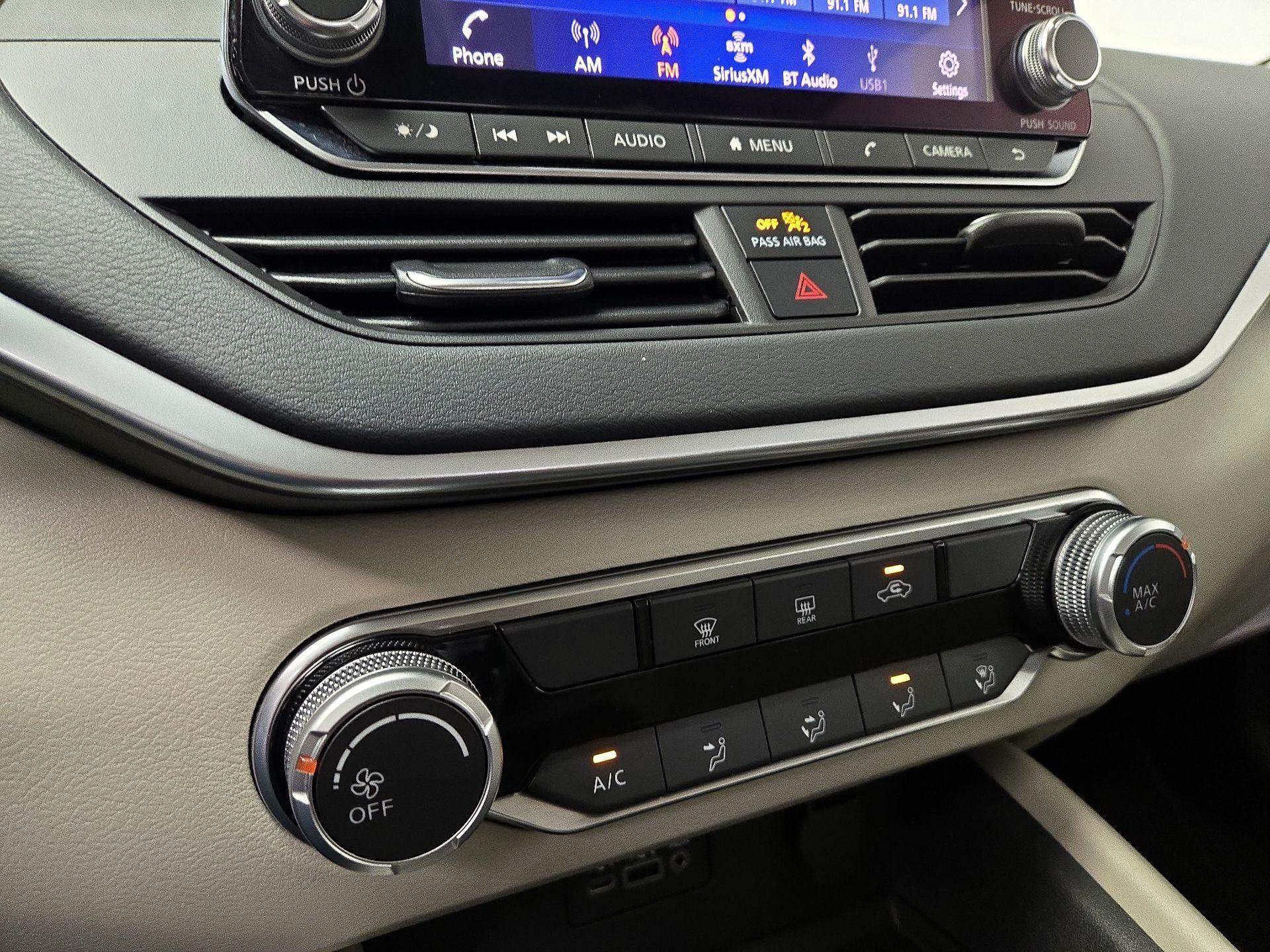 Thumbnail: 2022 Nissan Altima - 16