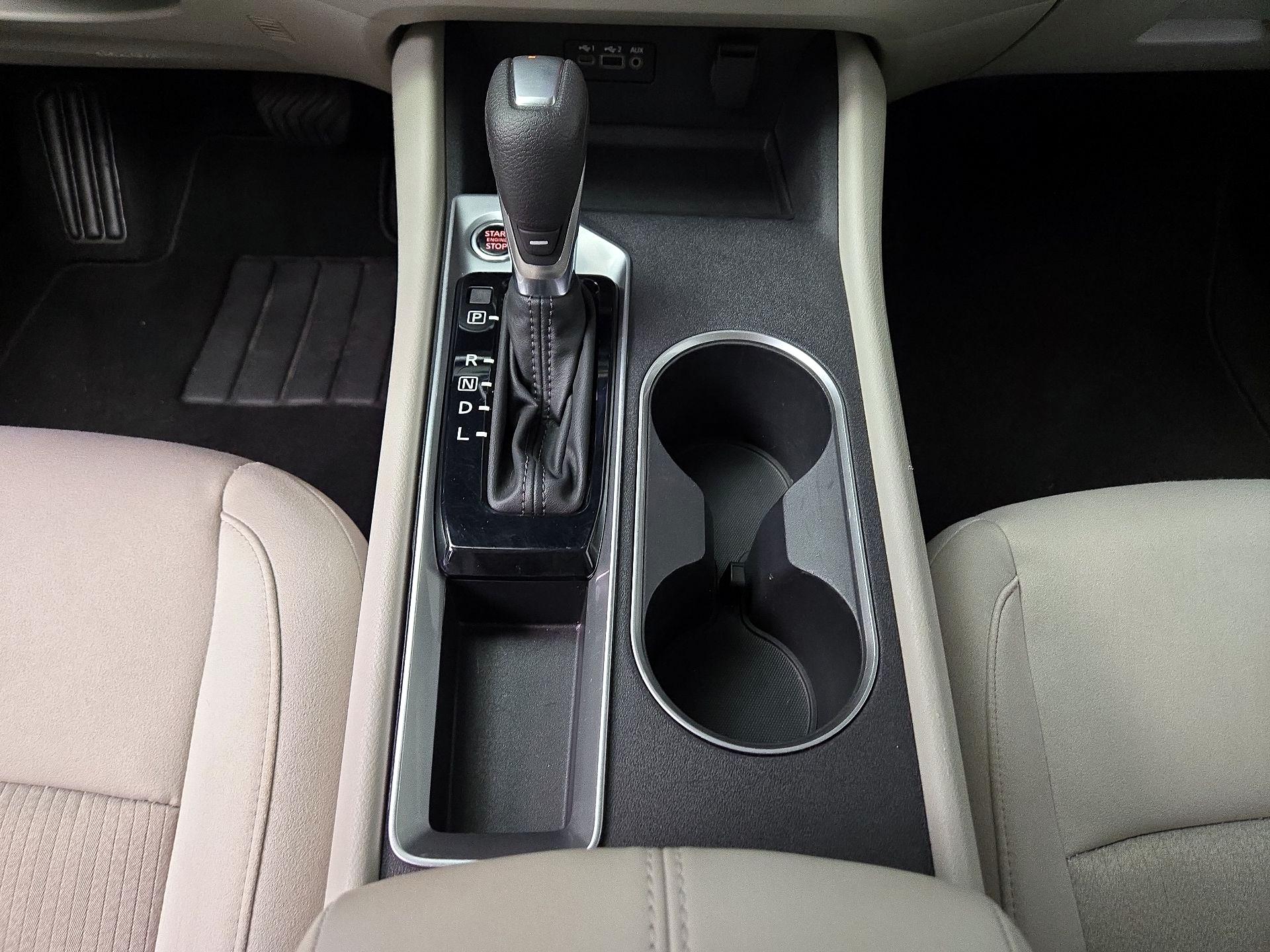 Thumbnail: 2022 Nissan Altima - 17