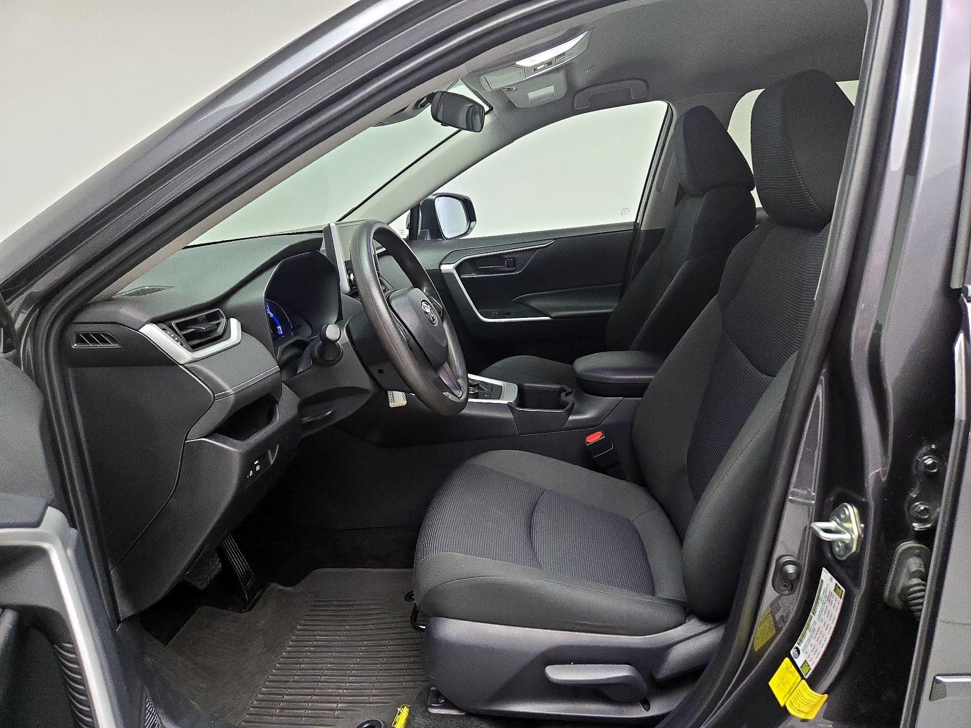 Thumbnail: 2024 Toyota RAV4 - 11