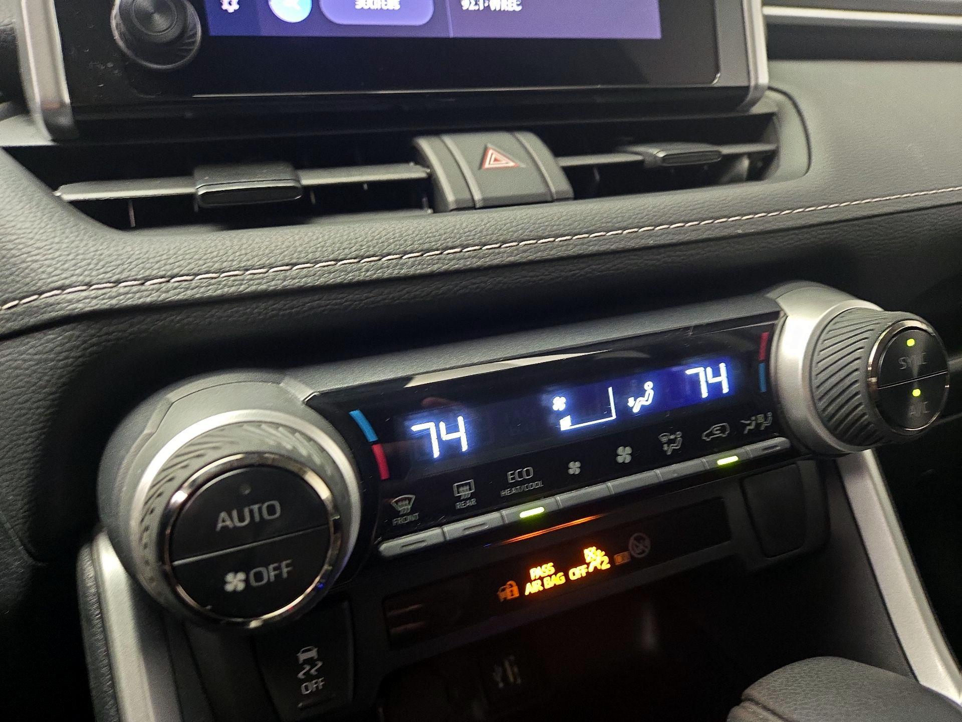 Thumbnail: 2024 Toyota RAV4 - 16