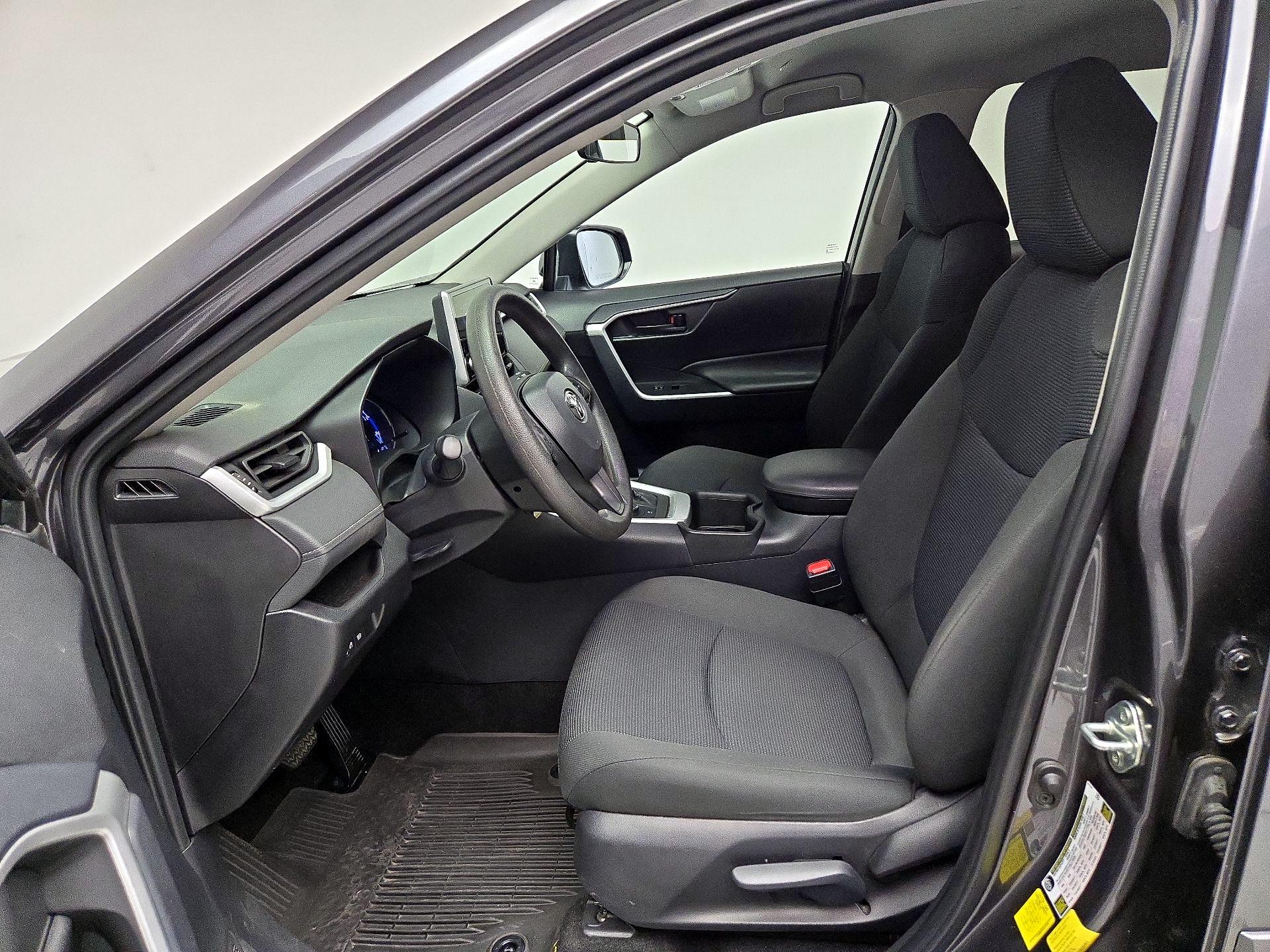 Thumbnail: 2024 Toyota RAV4 - 11