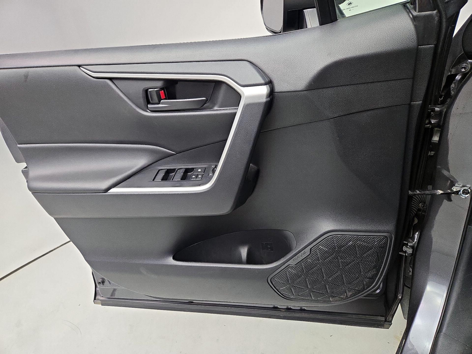 Thumbnail: 2024 Toyota RAV4 - 12