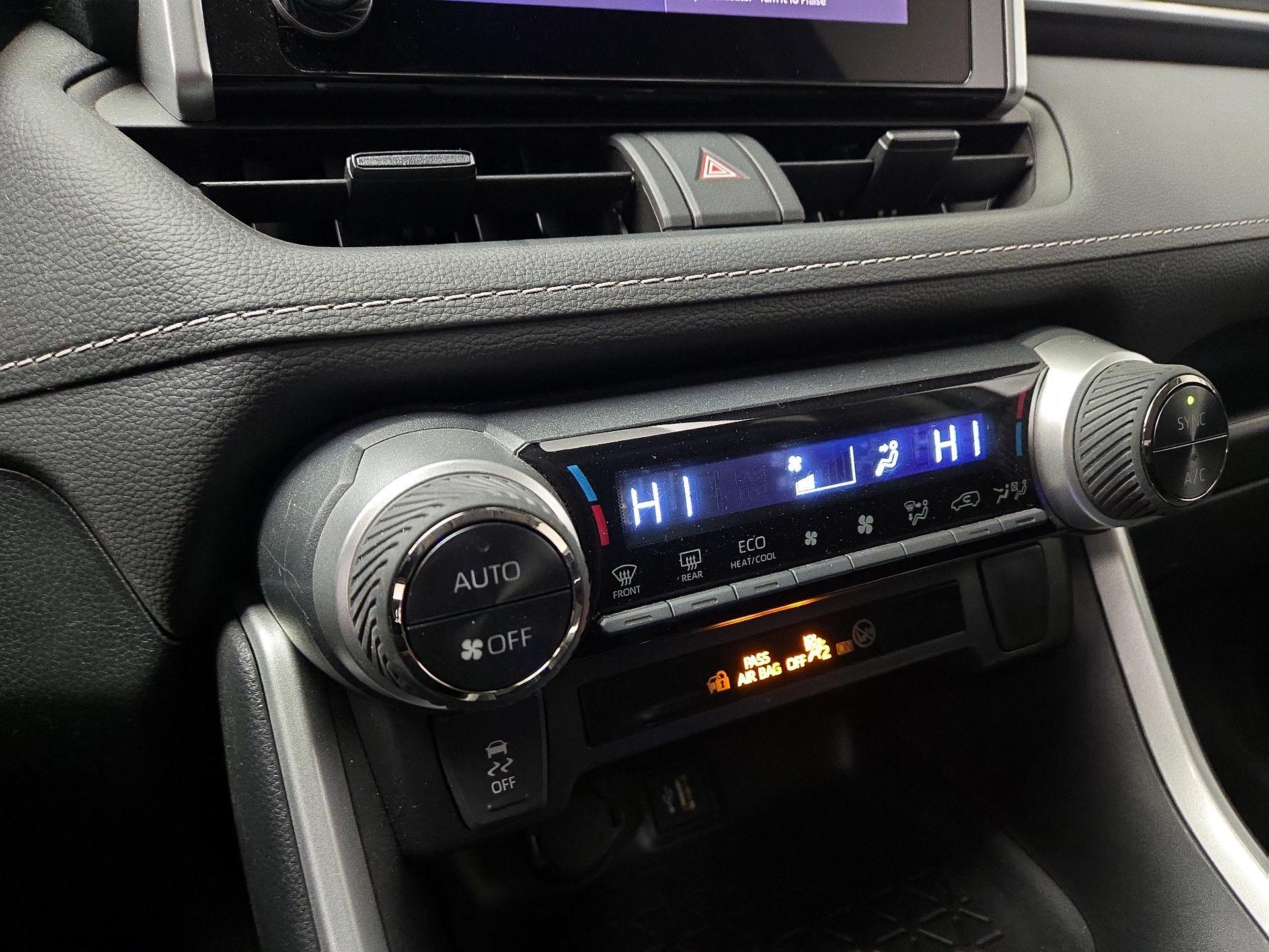 Thumbnail: 2024 Toyota RAV4 - 16