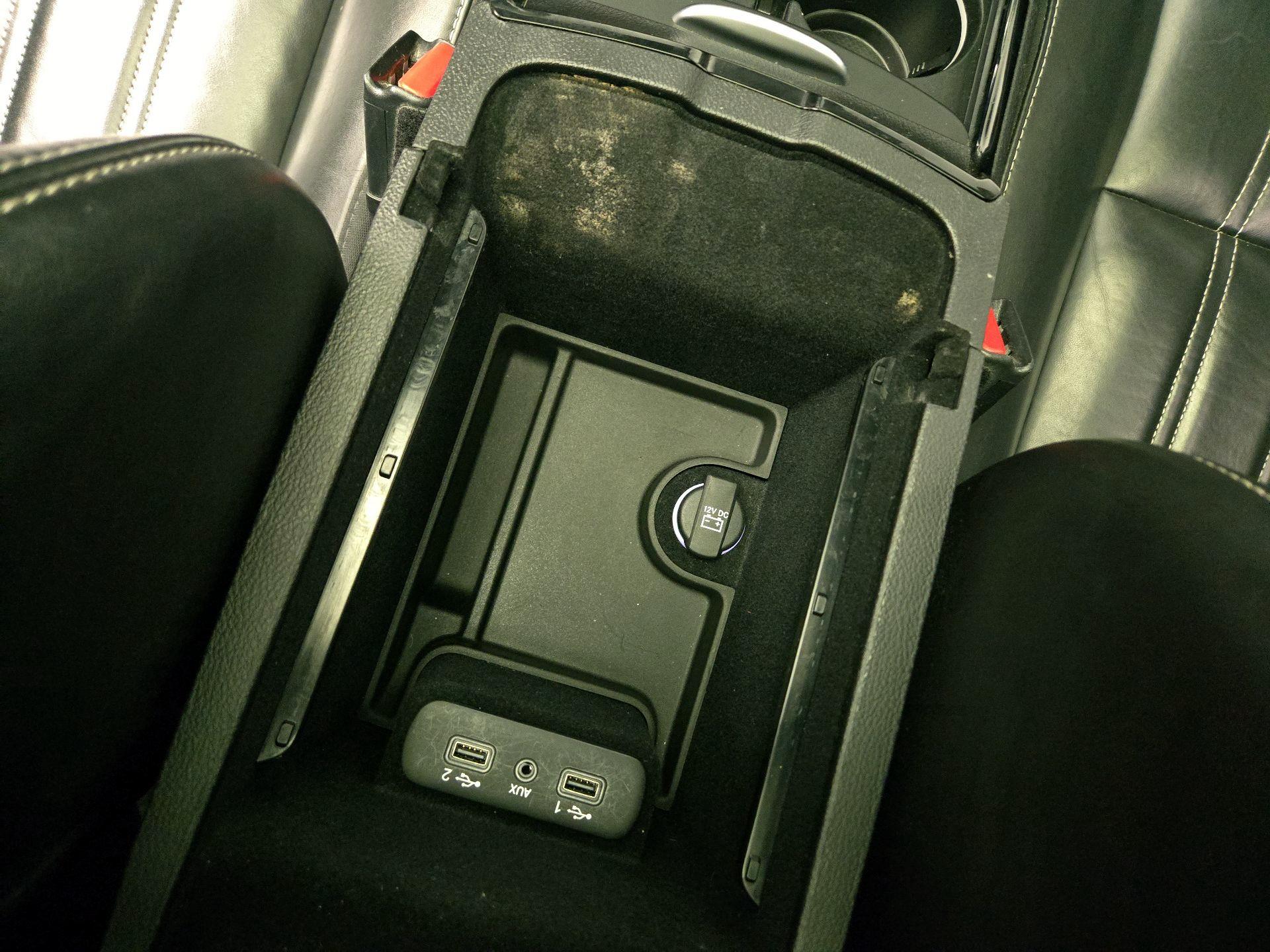 Thumbnail: 2023 Chrysler 300 - 19