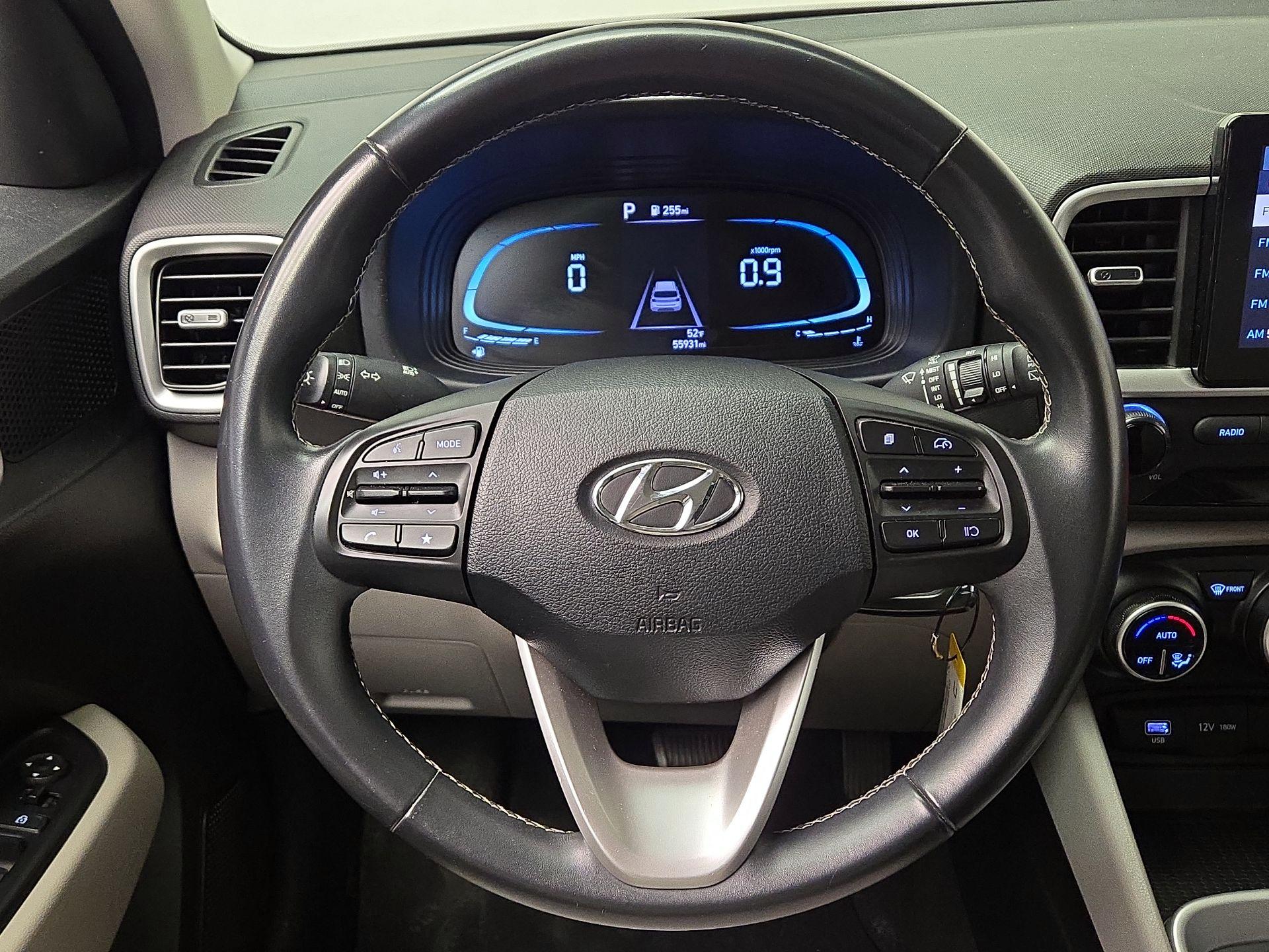 Thumbnail: 2023 Hyundai Venue - 10