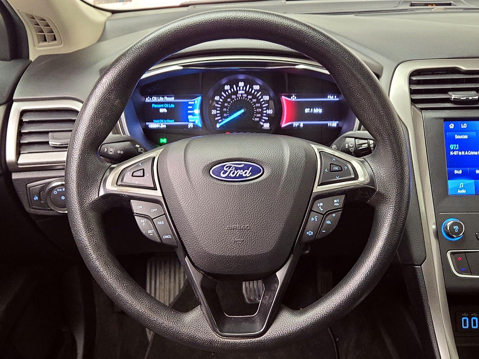 Thumbnail: 2020 Ford Fusion - 10