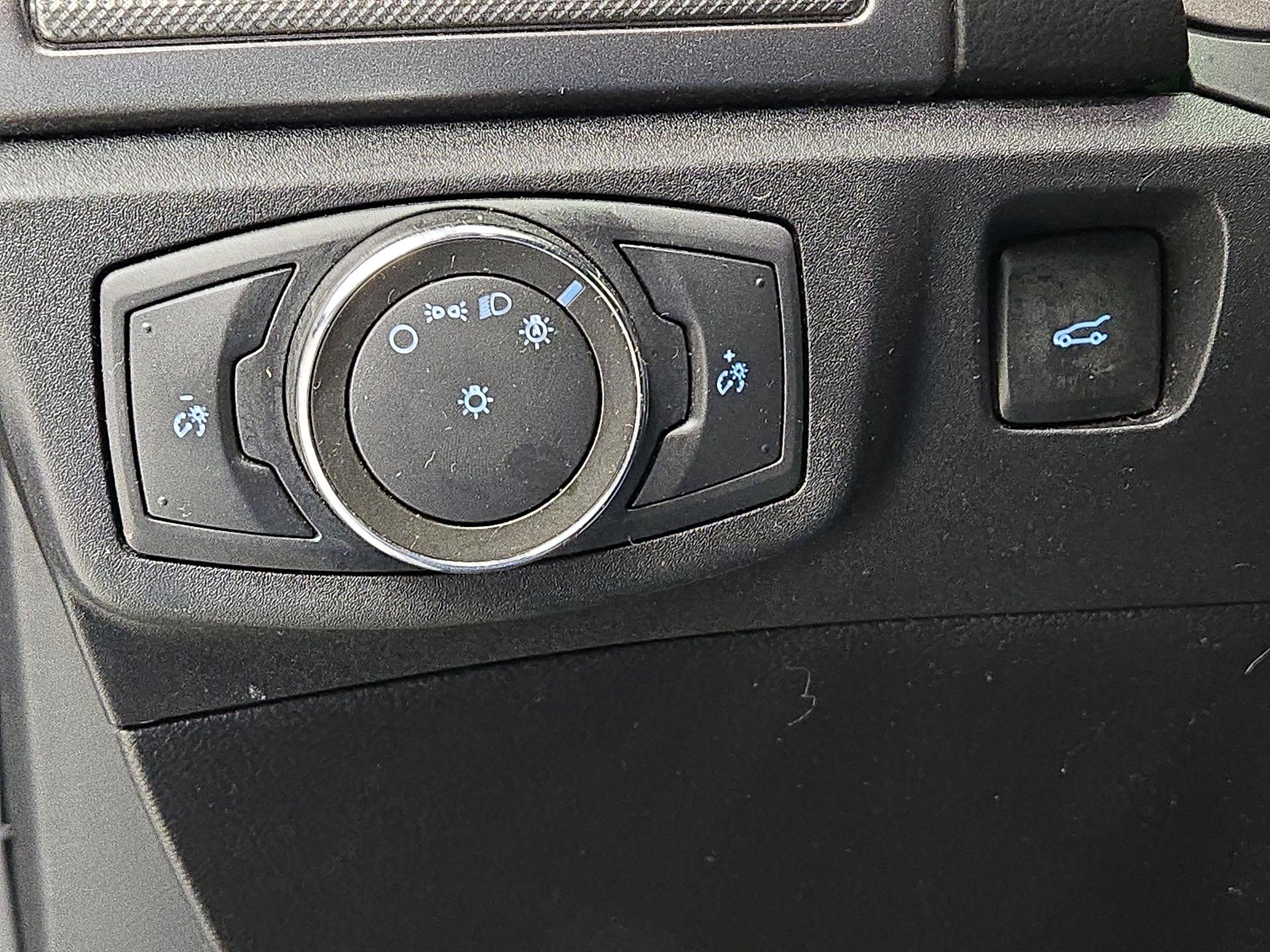 Thumbnail: 2020 Ford Fusion - 13