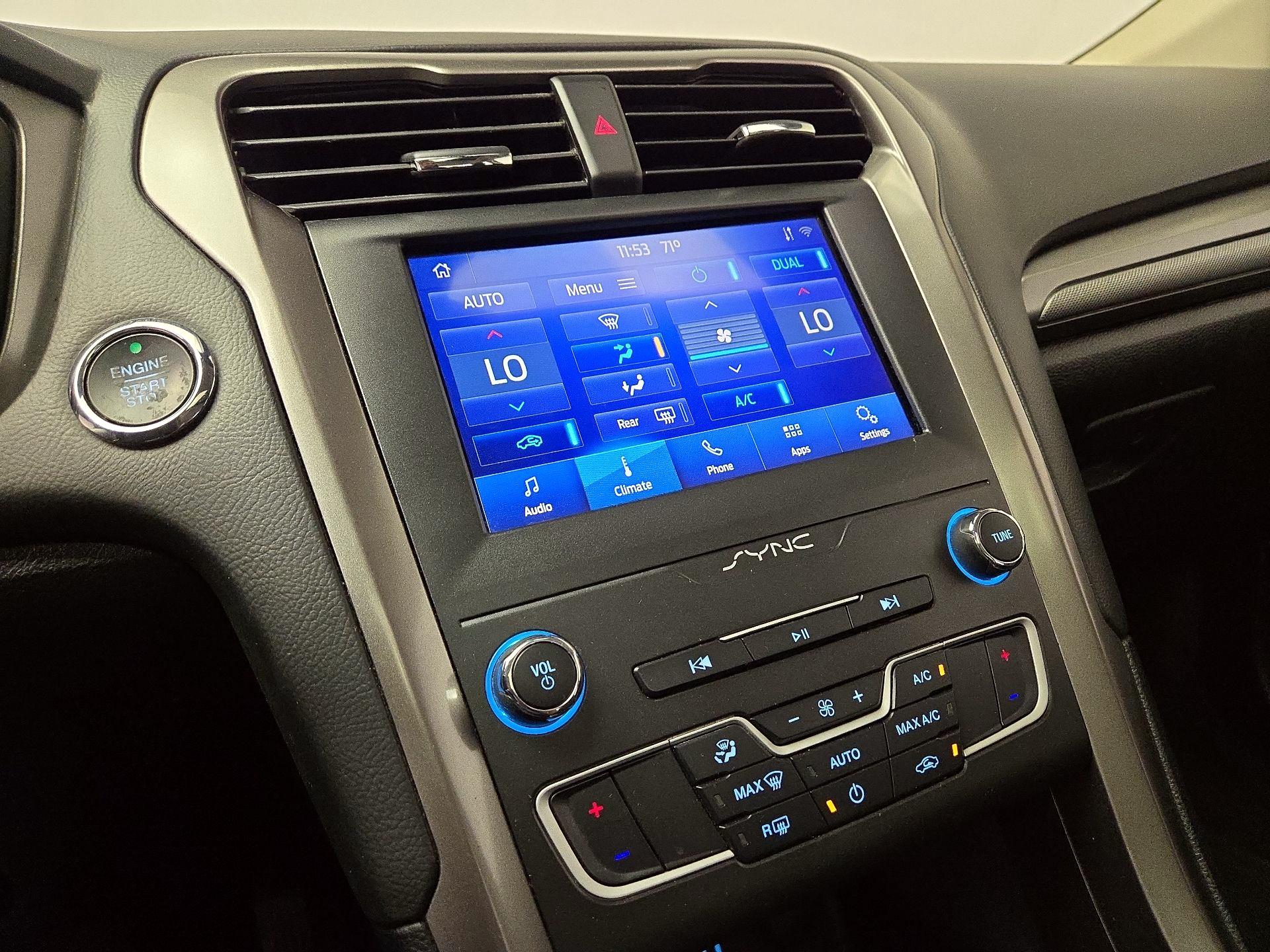 Thumbnail: 2020 Ford Fusion - 16