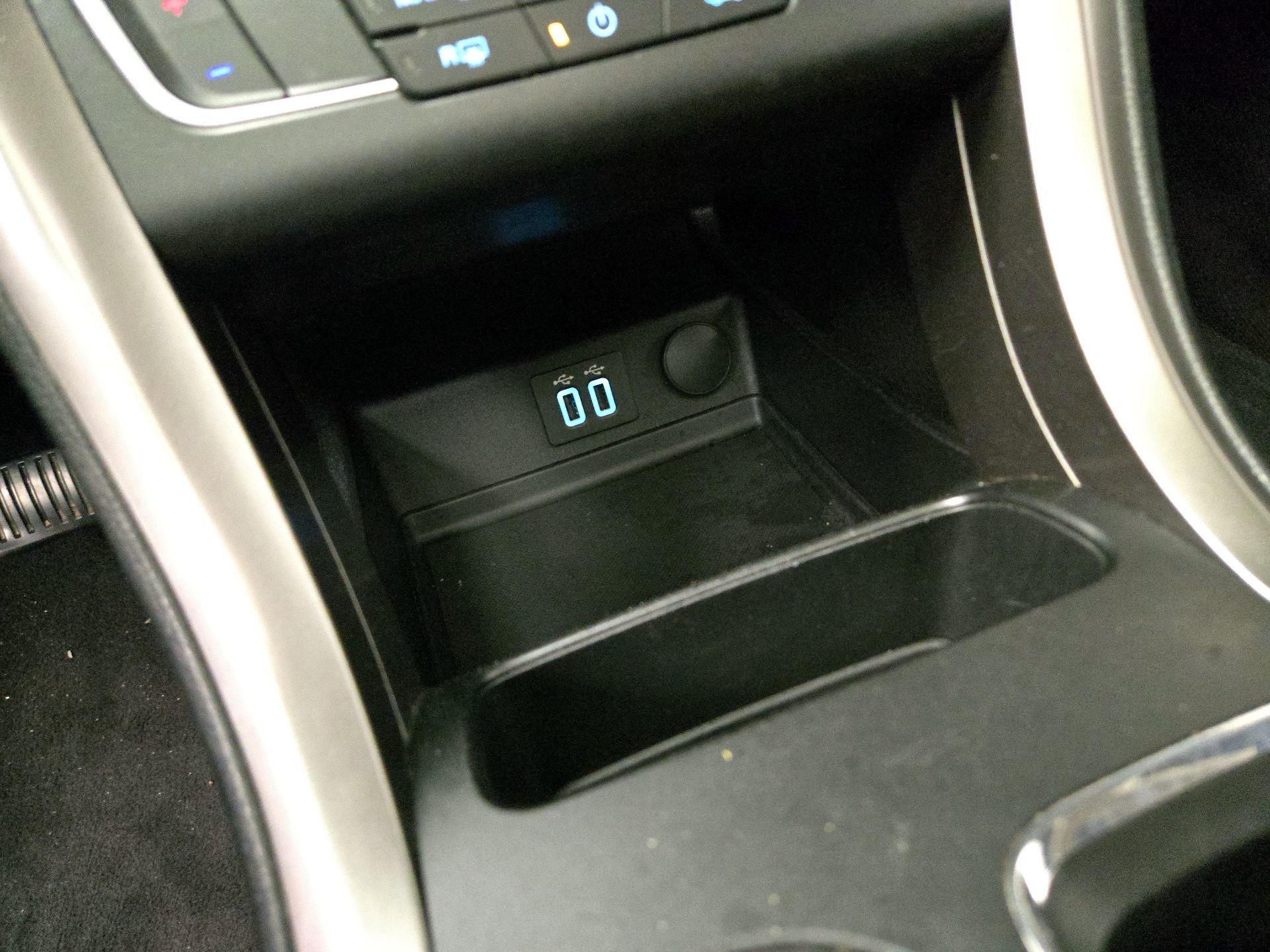 Thumbnail: 2020 Ford Fusion - 18