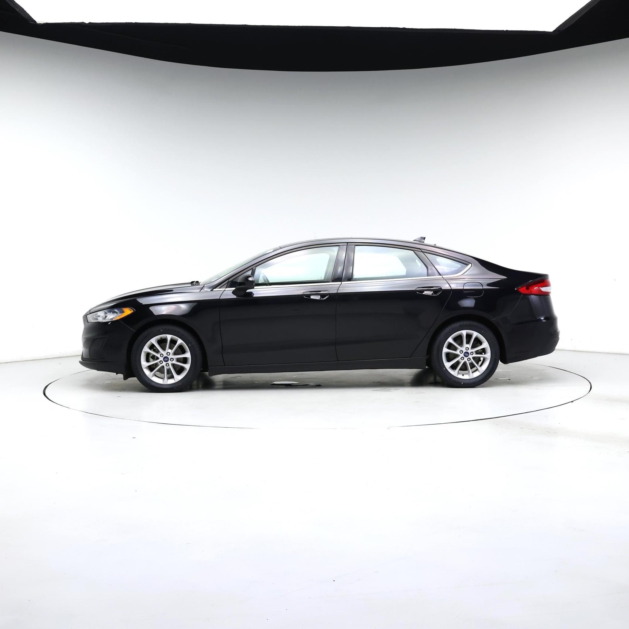 Thumbnail: 2020 Ford Fusion - 3