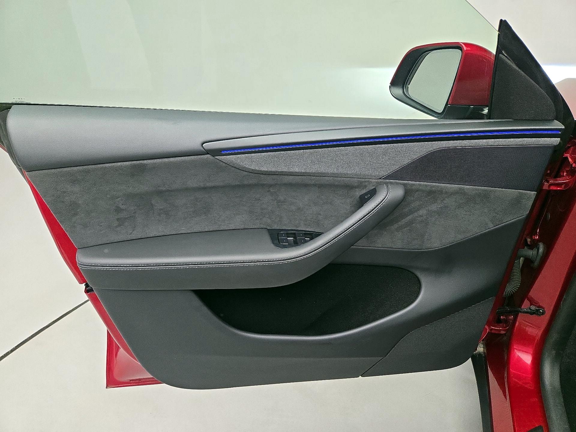 Thumbnail: 2026 Tesla Model Y - 12