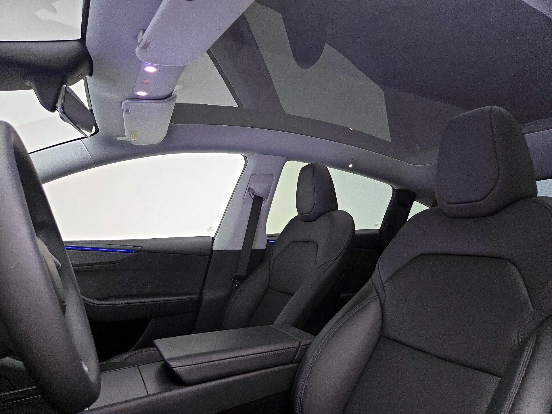 Thumbnail: 2026 Tesla Model Y - 18