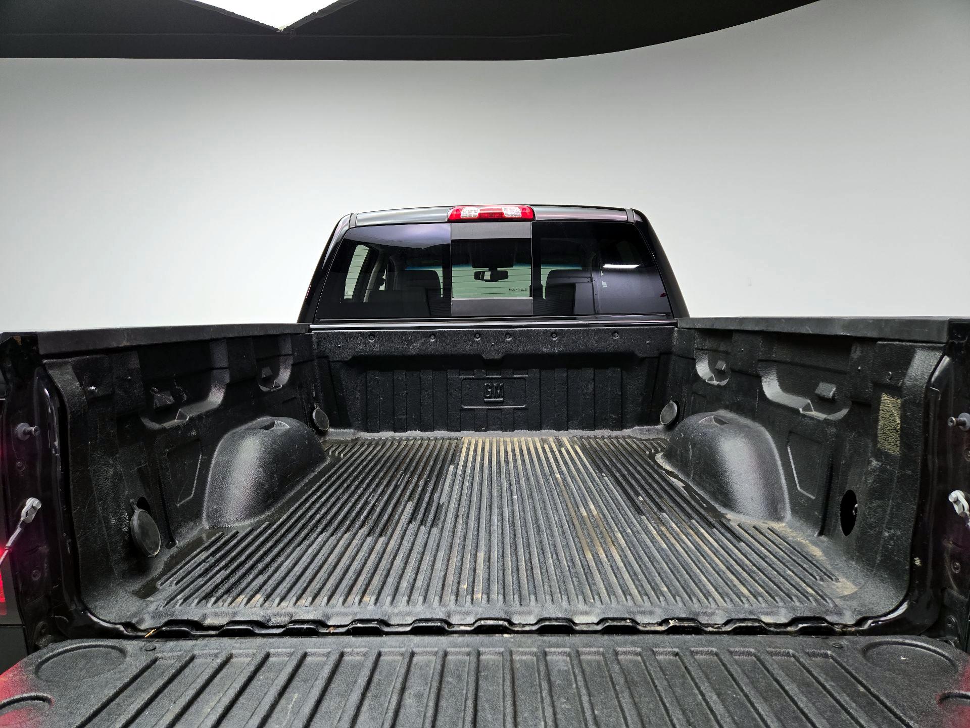 Thumbnail: 2014 Chevrolet Silverado 1500 - 20