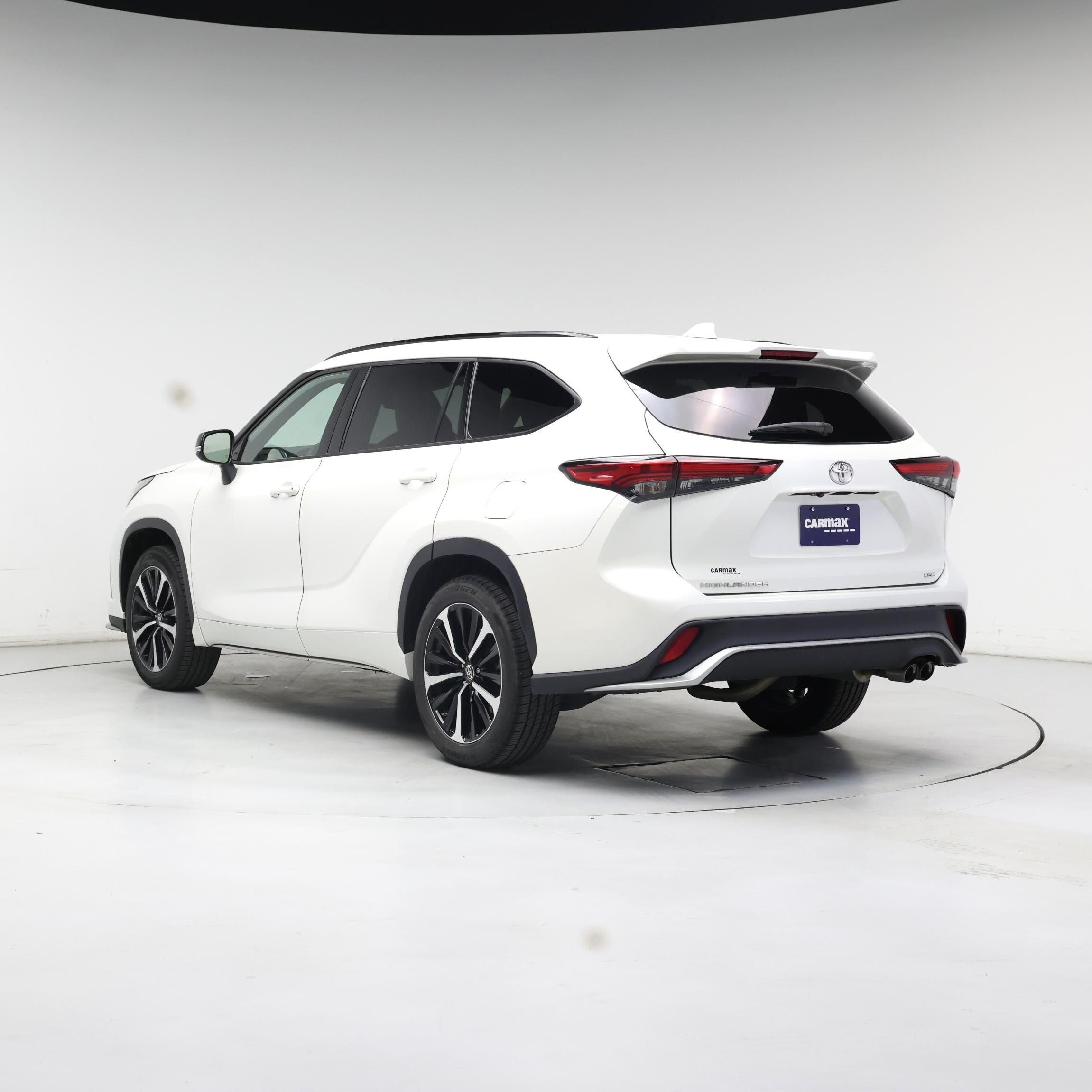 Thumbnail: 2021 Toyota Highlander - 2