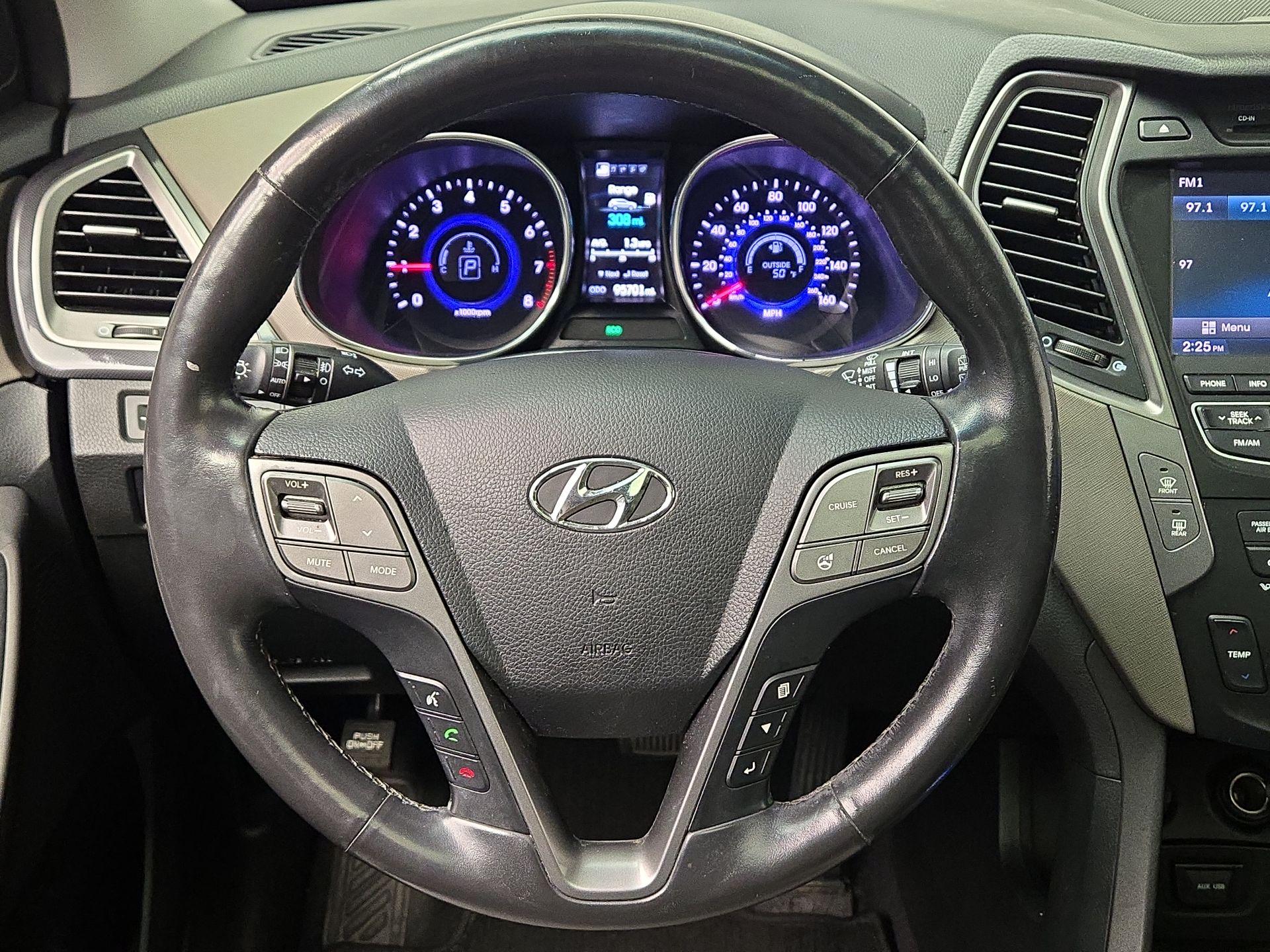 Thumbnail: 2014 Hyundai Santa Fe - 10