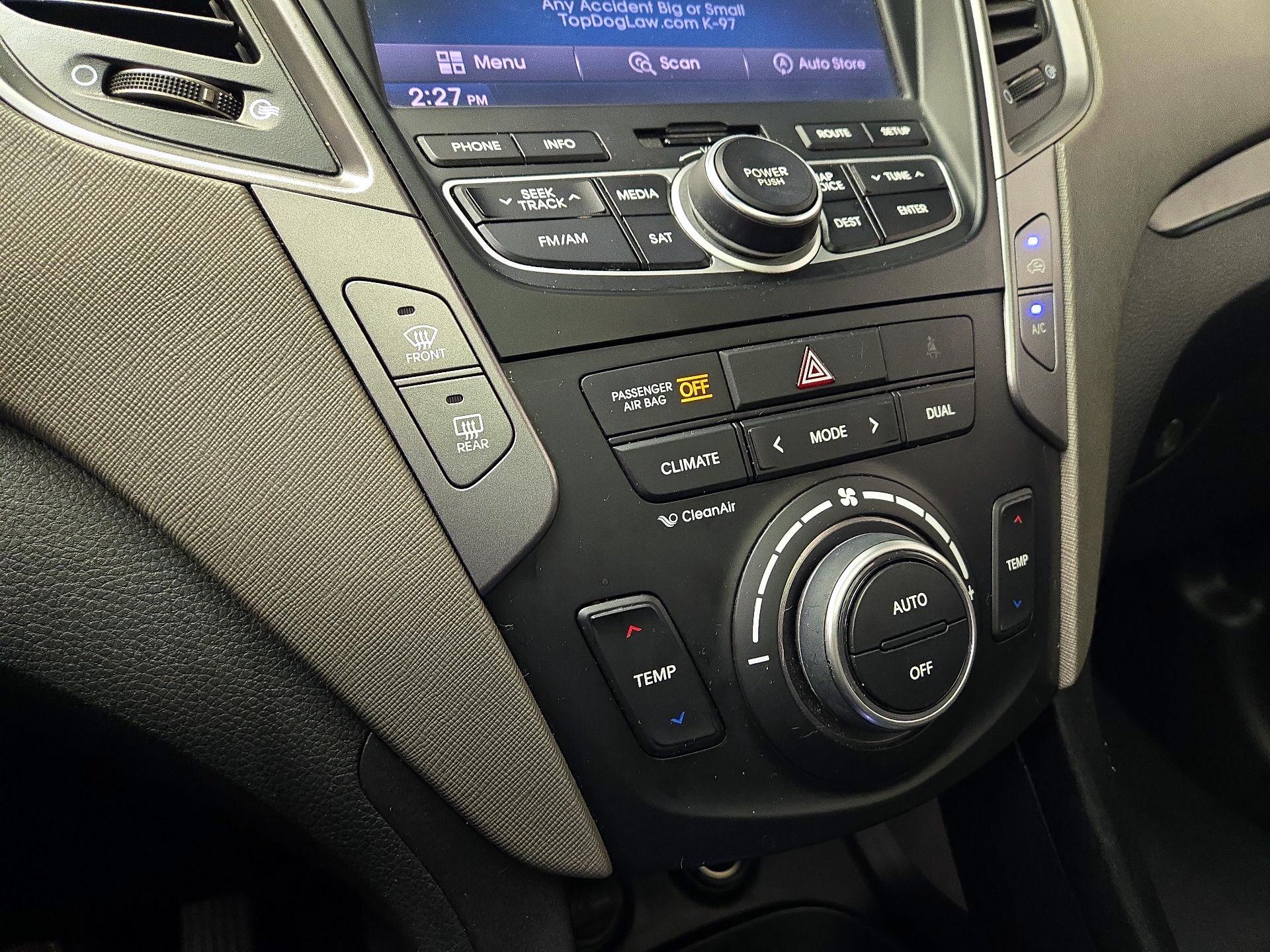 Thumbnail: 2014 Hyundai Santa Fe - 17