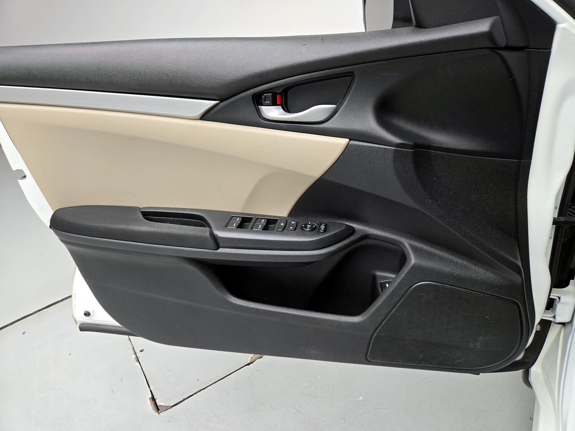 Thumbnail: 2018 Honda Civic - 12