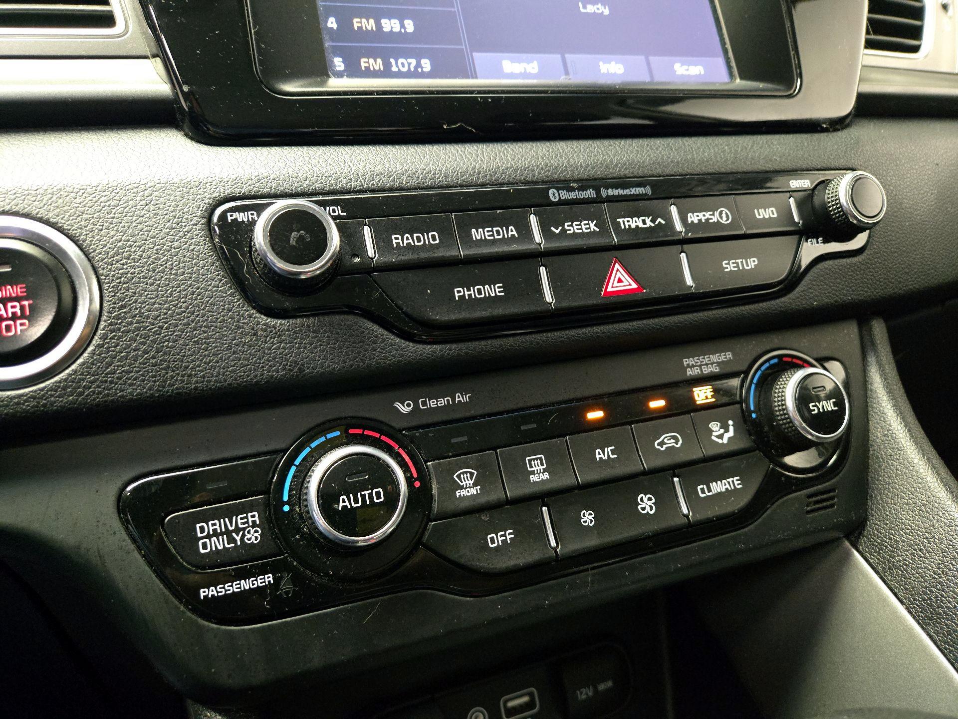 Thumbnail: 2018 Kia Niro - 16