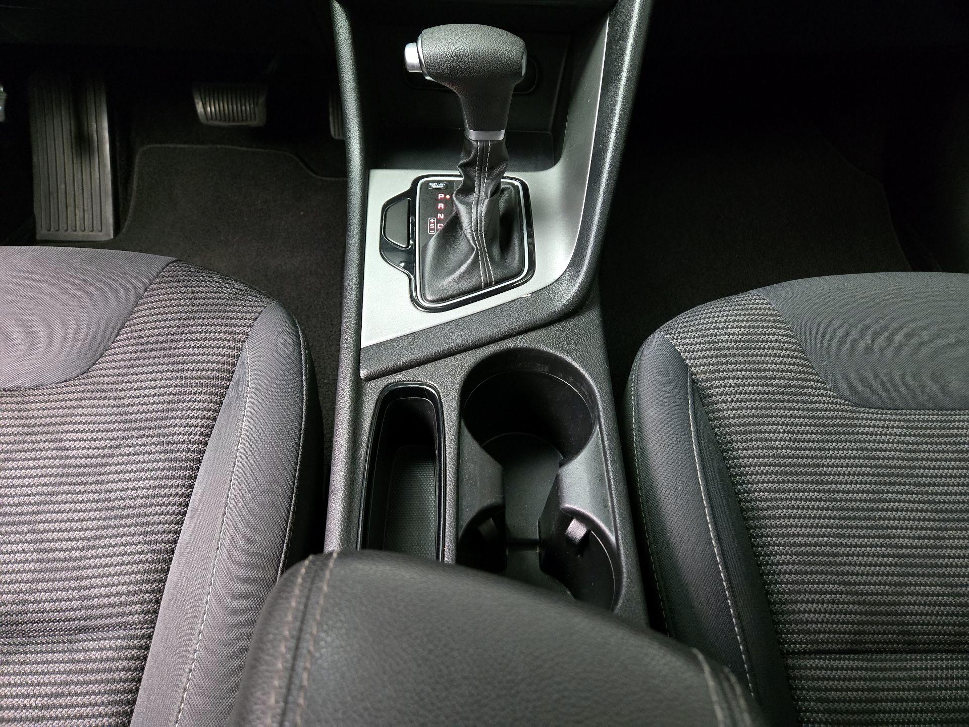 Thumbnail: 2018 Kia Niro - 17