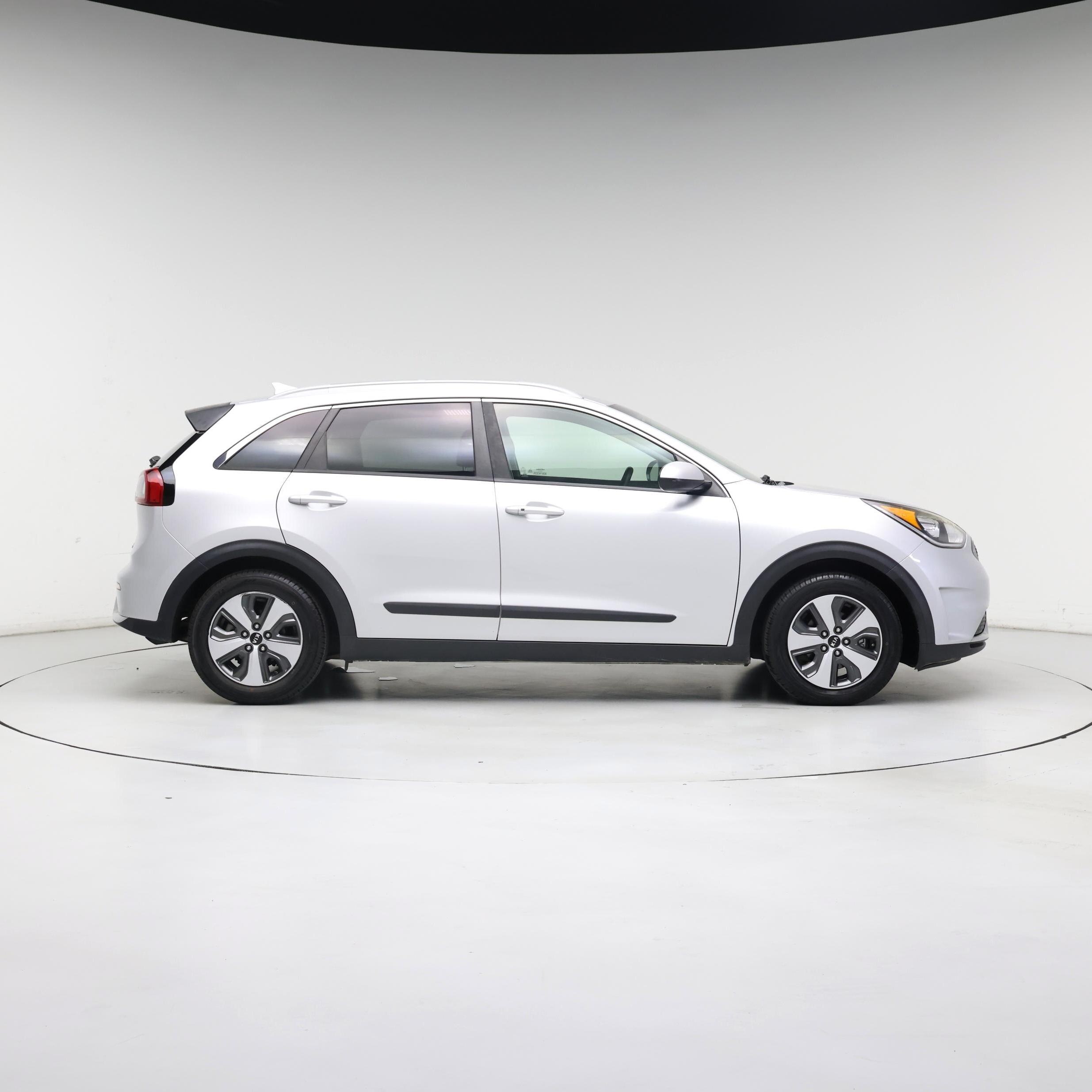 Thumbnail: 2018 Kia Niro - 7