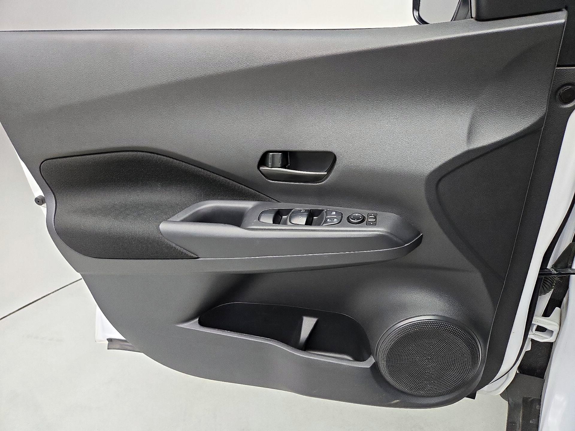 Thumbnail: 2024 Nissan Kicks - 12